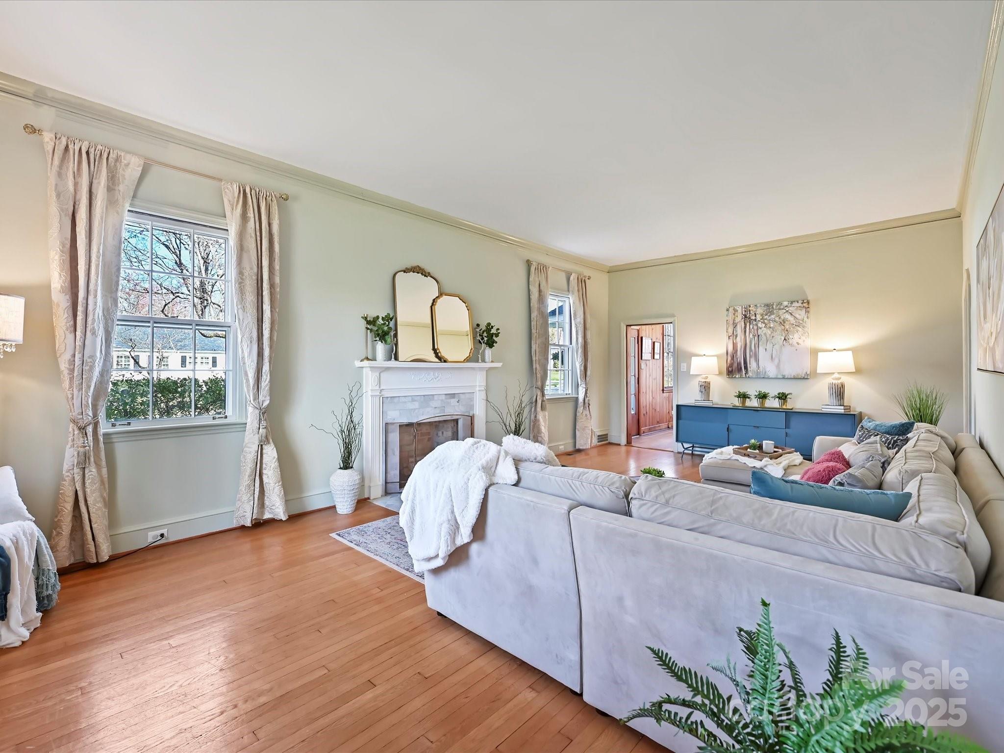 638 Forest Lane