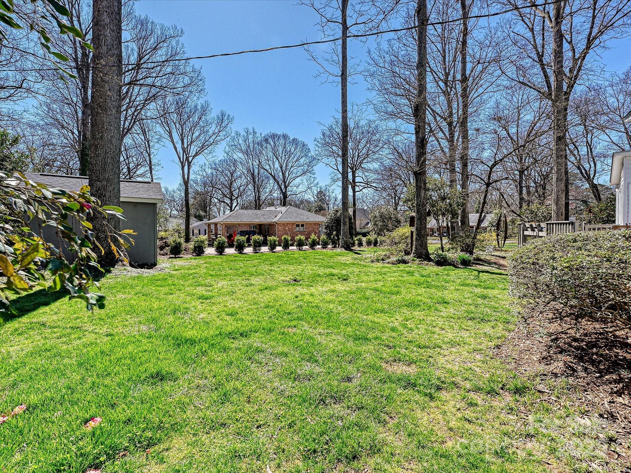 638 Forest Lane
