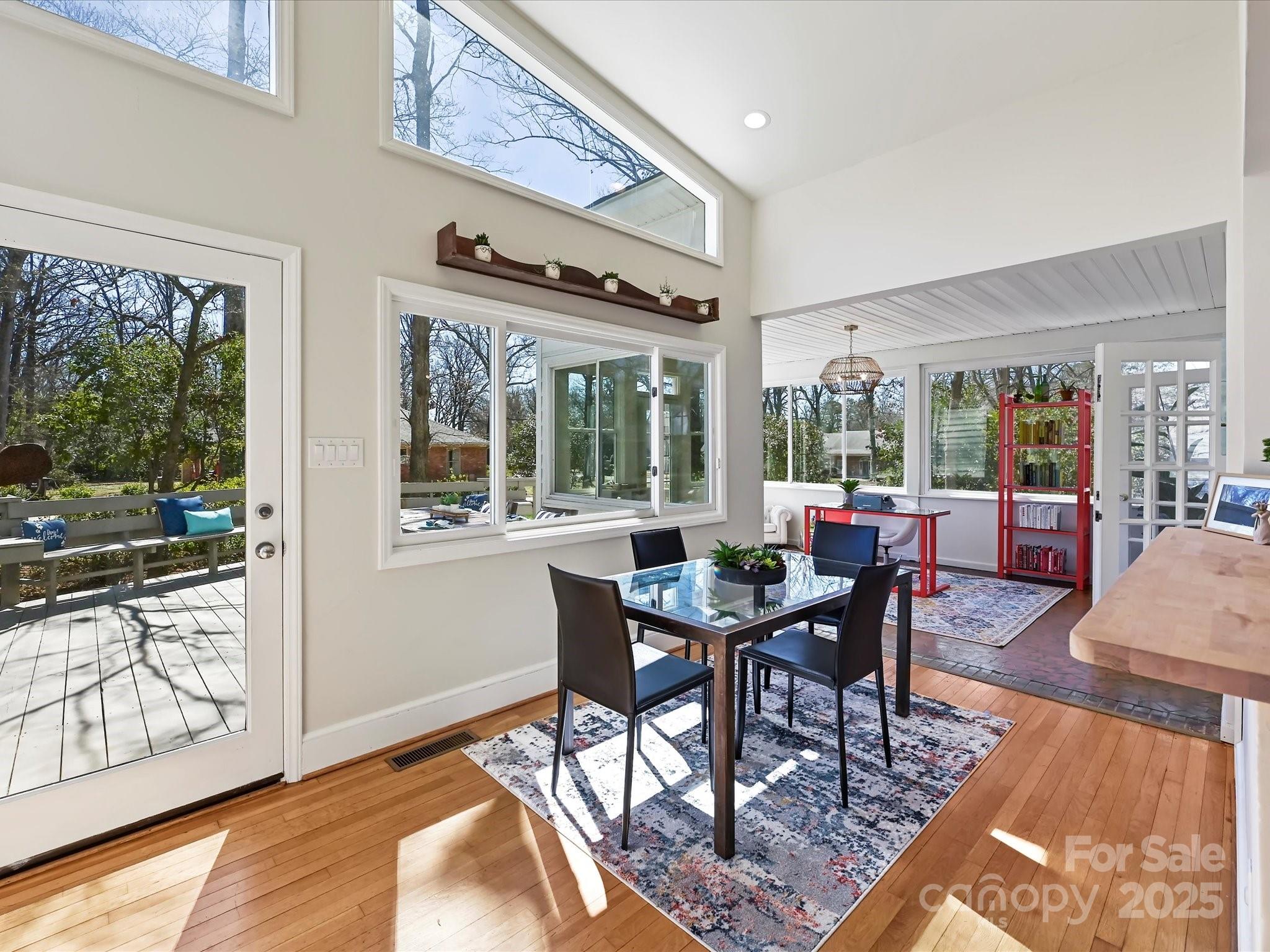 638 Forest Lane
