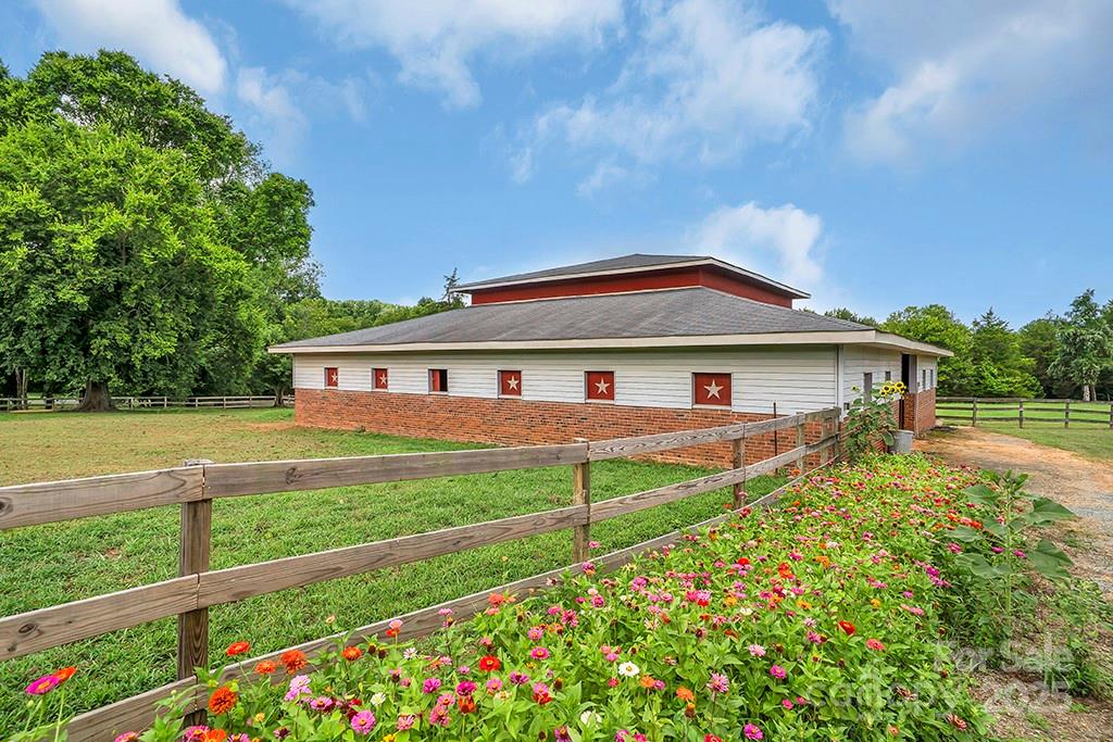 1900 Monterosa Road