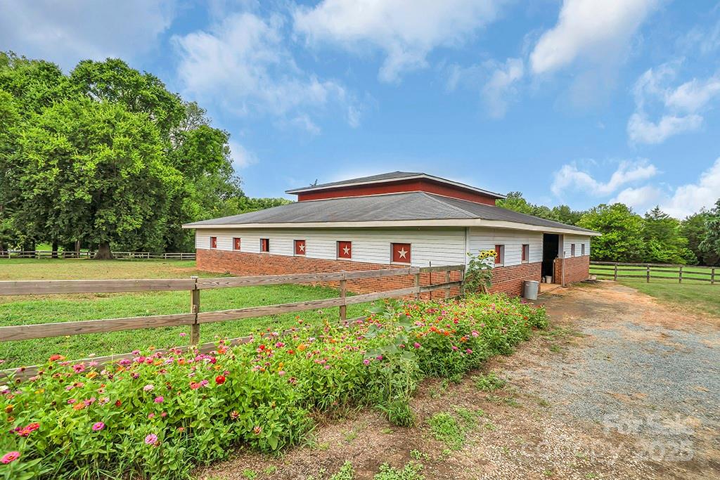 1900 Monterosa Road