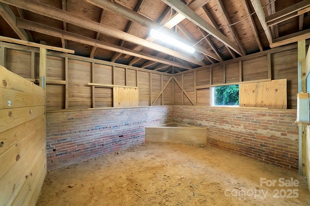 1900 Monterosa Road