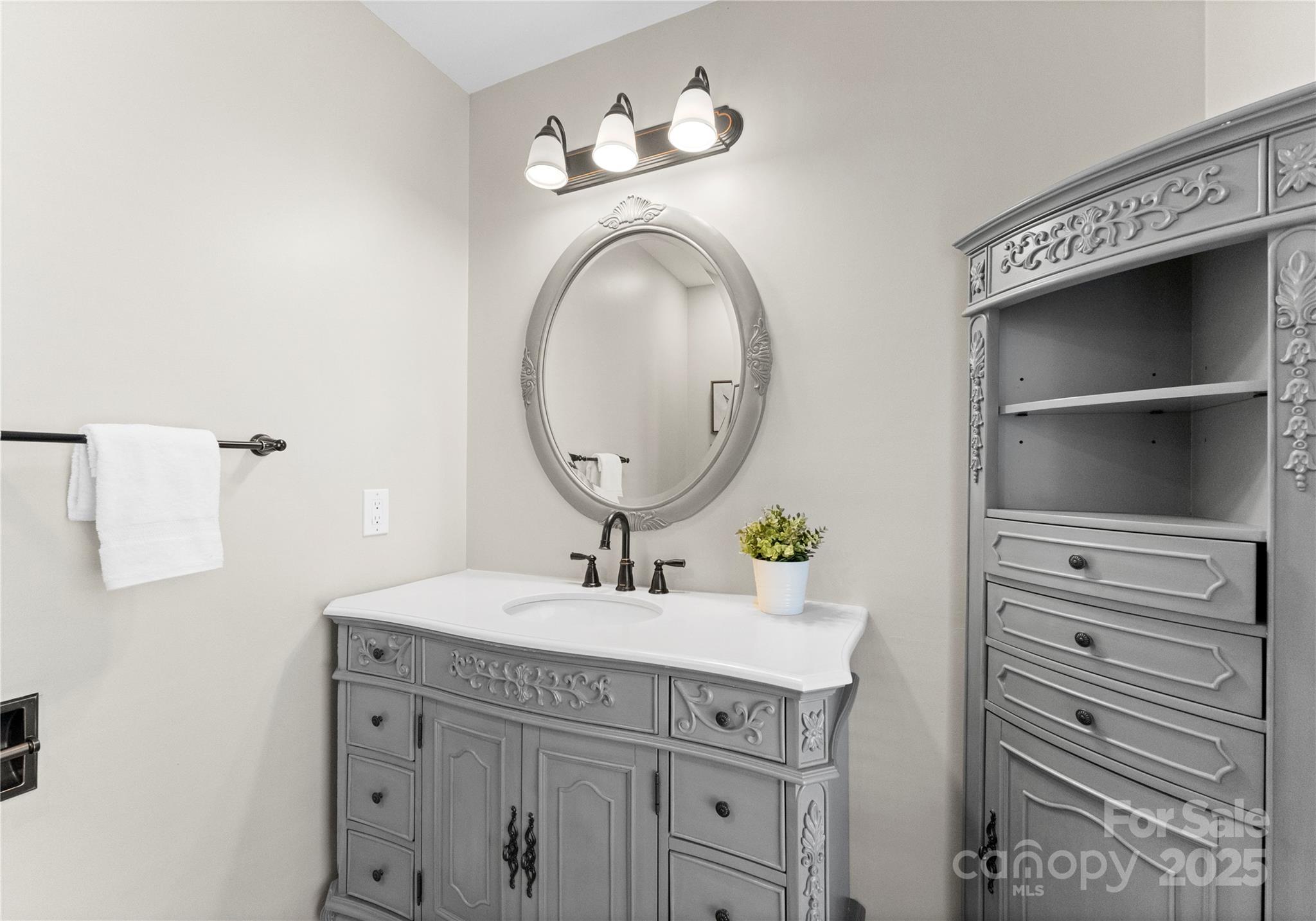 3017 Laurelwood Drive