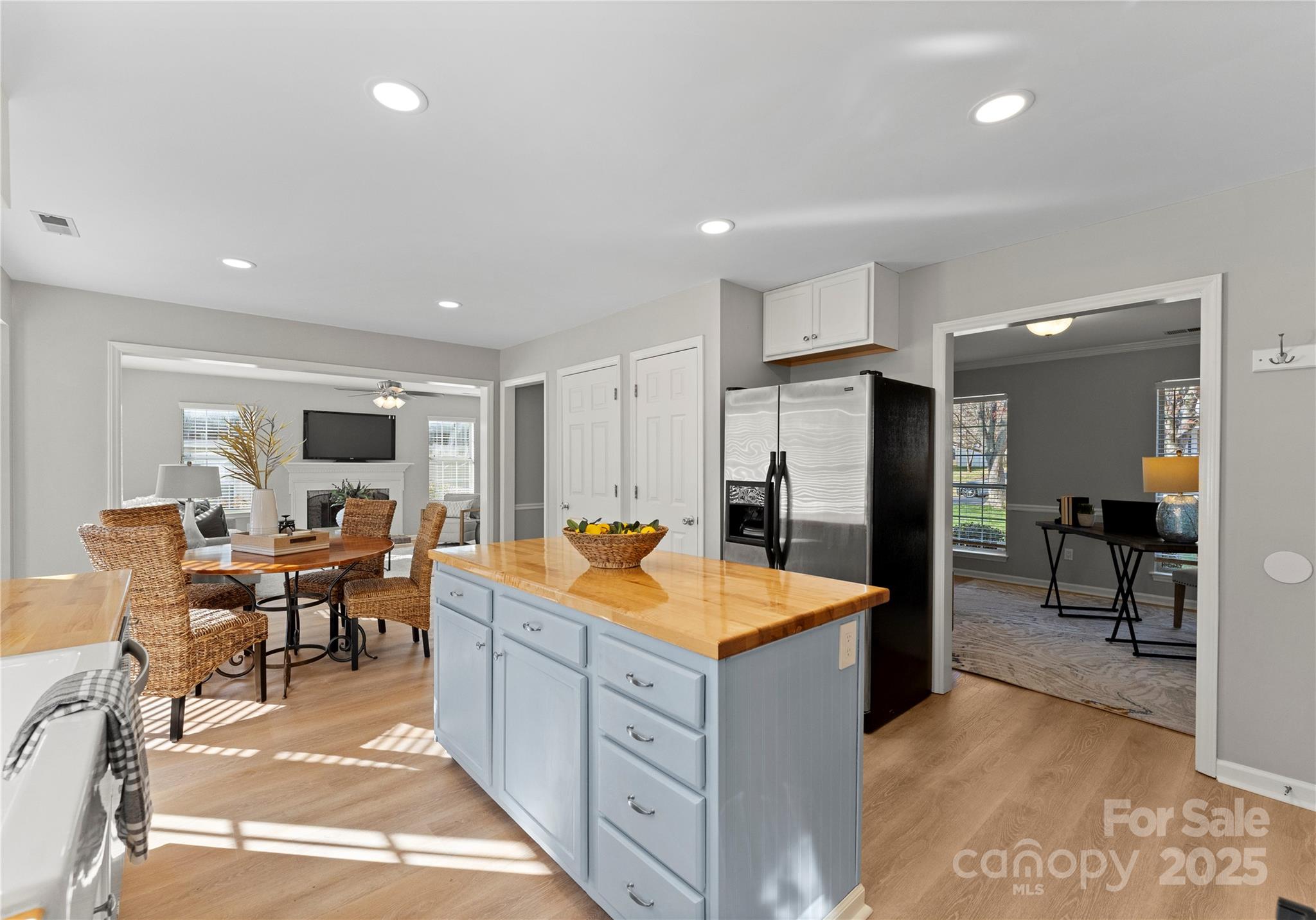 3017 Laurelwood Drive