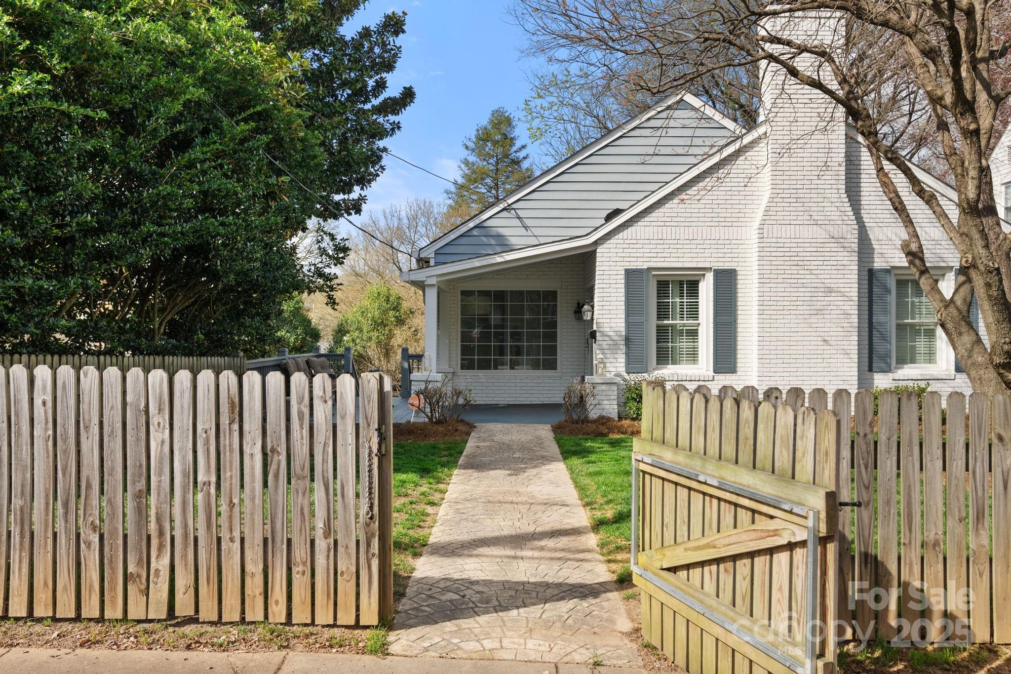 525 Lockland Avenue