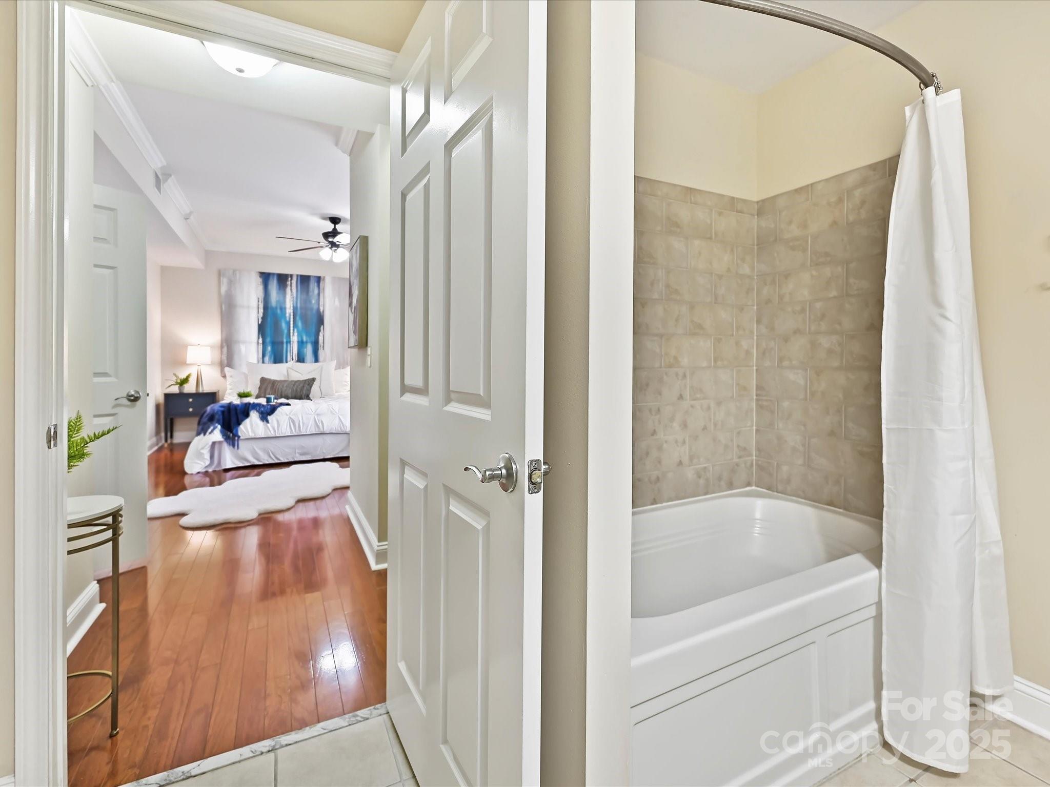 300 W 5th Street Unit: 402