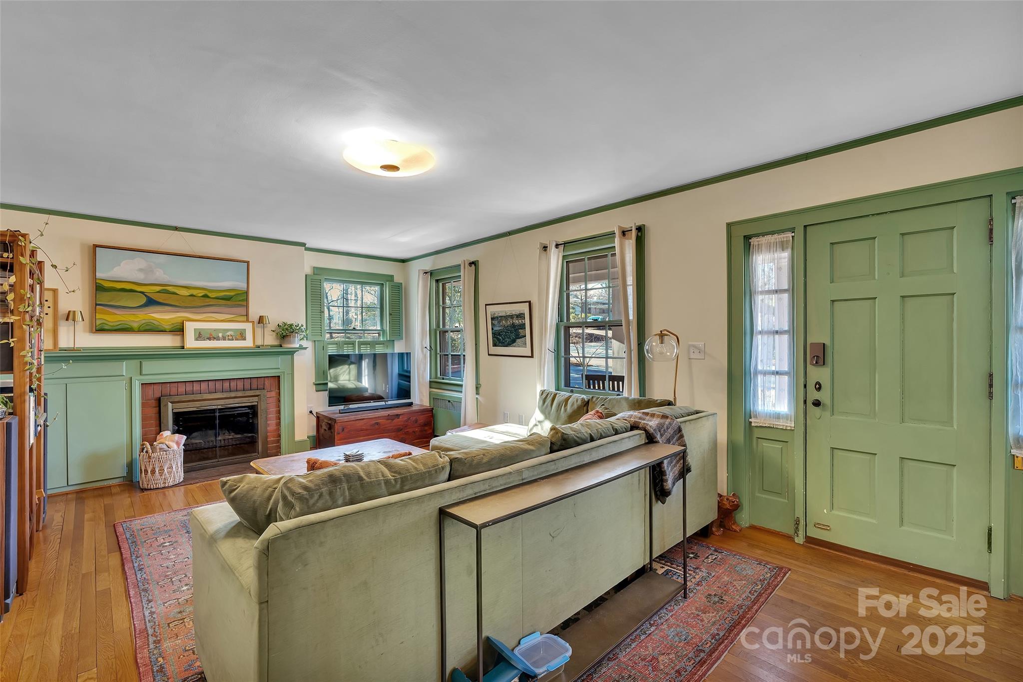 161 Ivy Street
