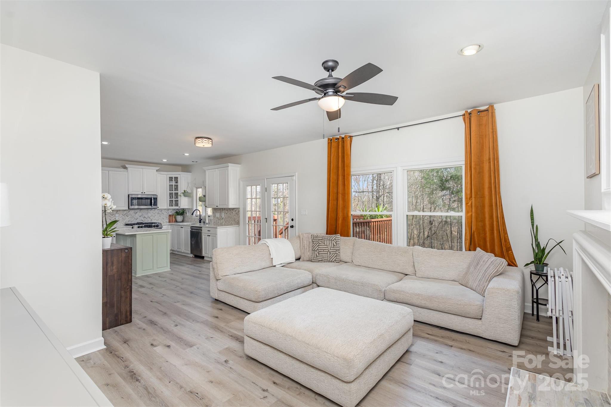 6087 Diamond Place