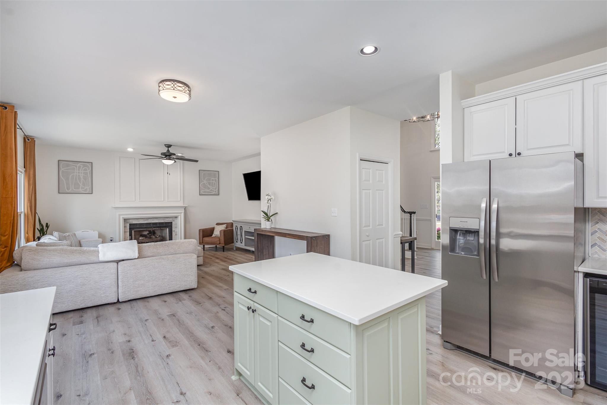 6087 Diamond Place