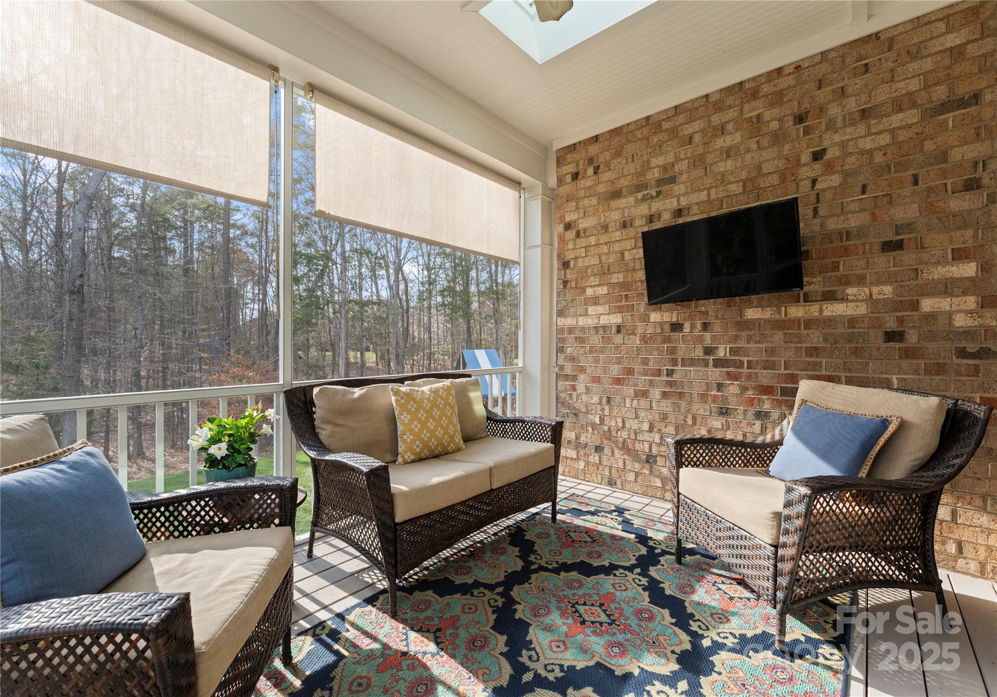 1406 Smoketree Court