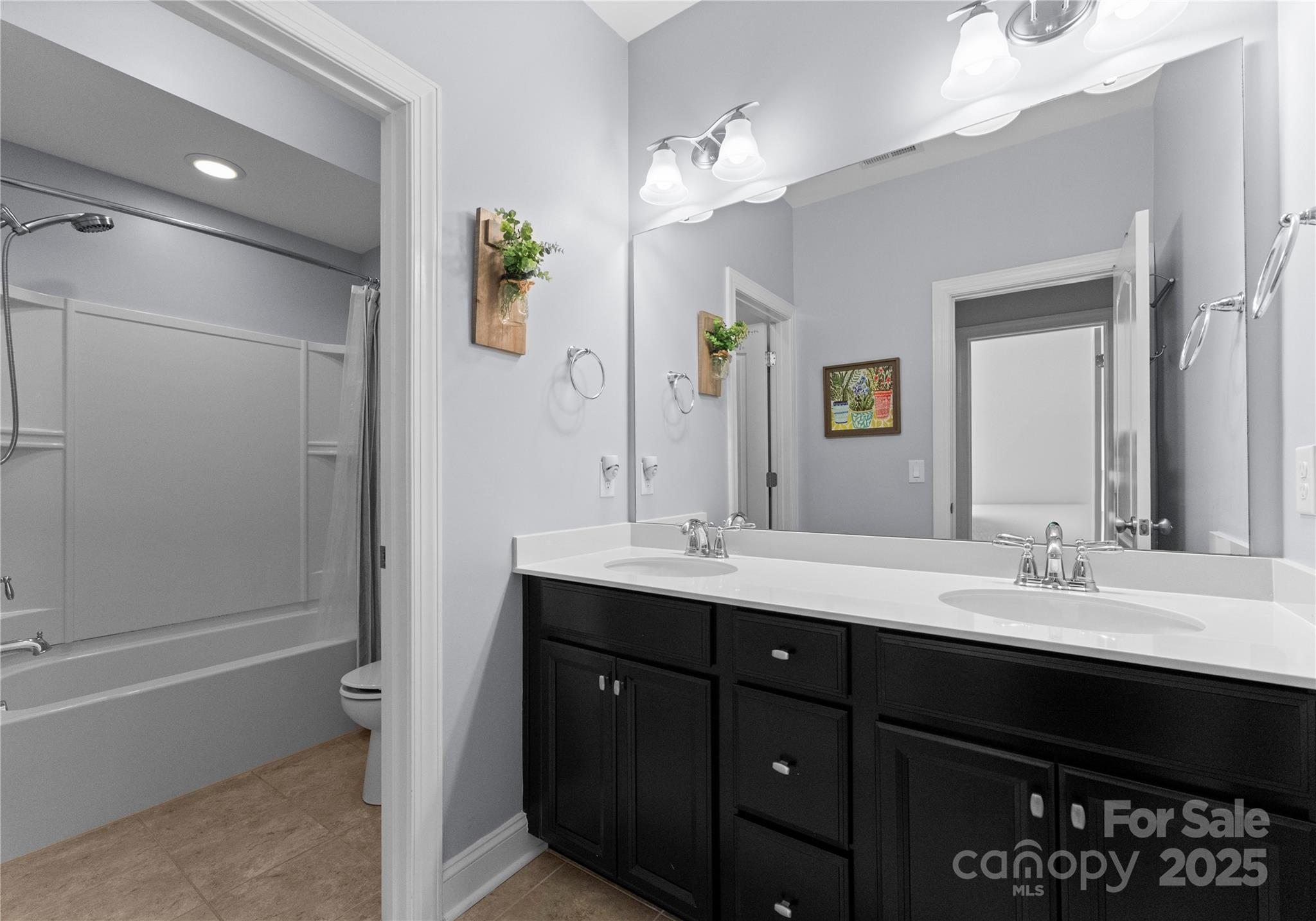 1406 Smoketree Court