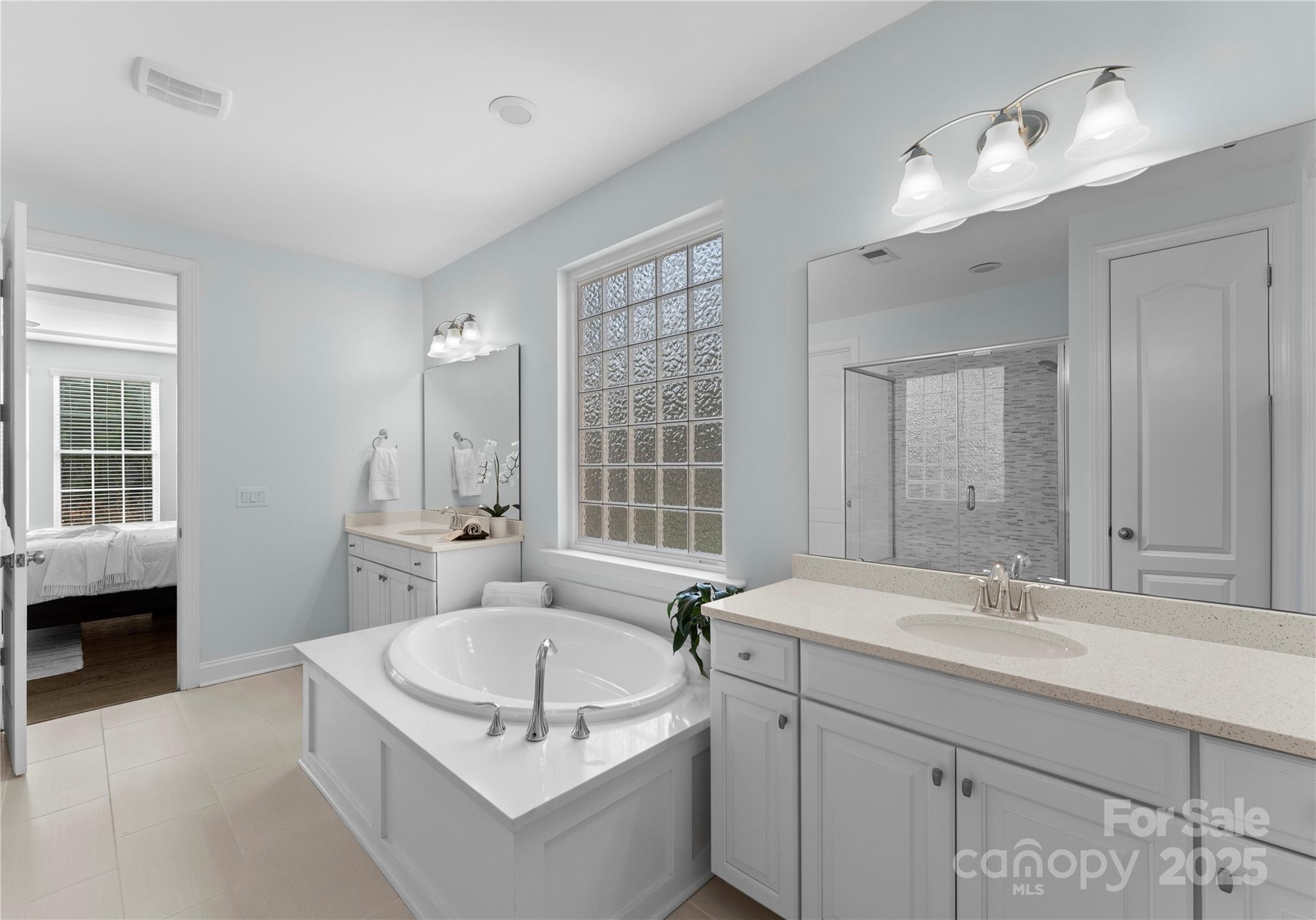 1406 Smoketree Court