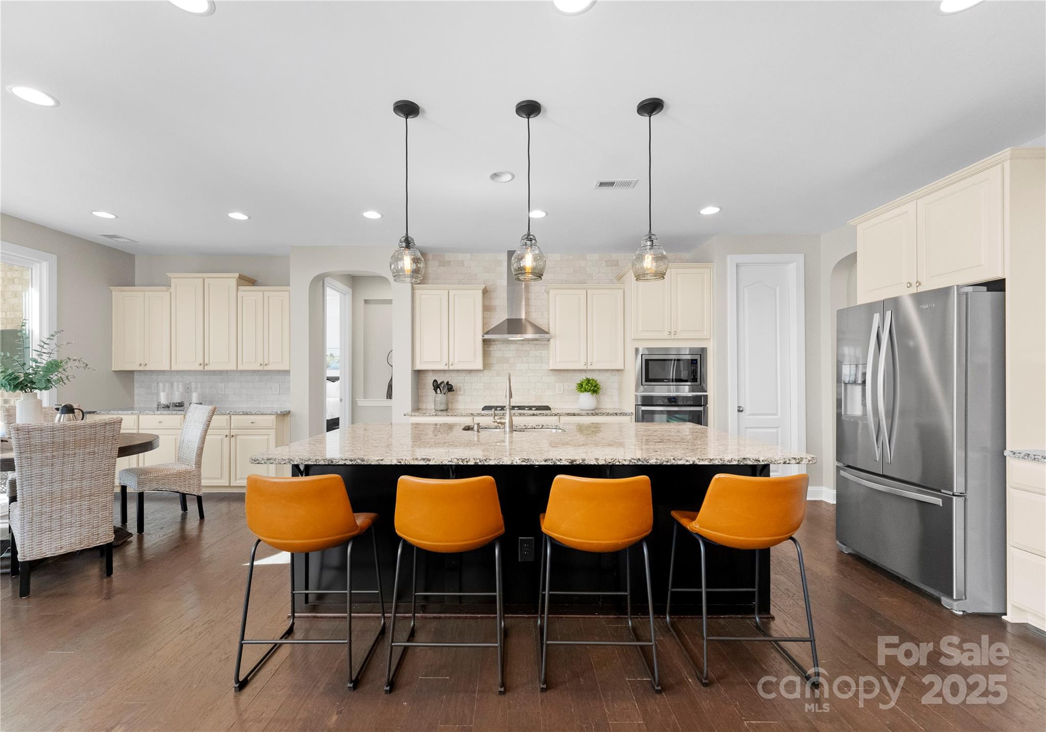 1406 Smoketree Court