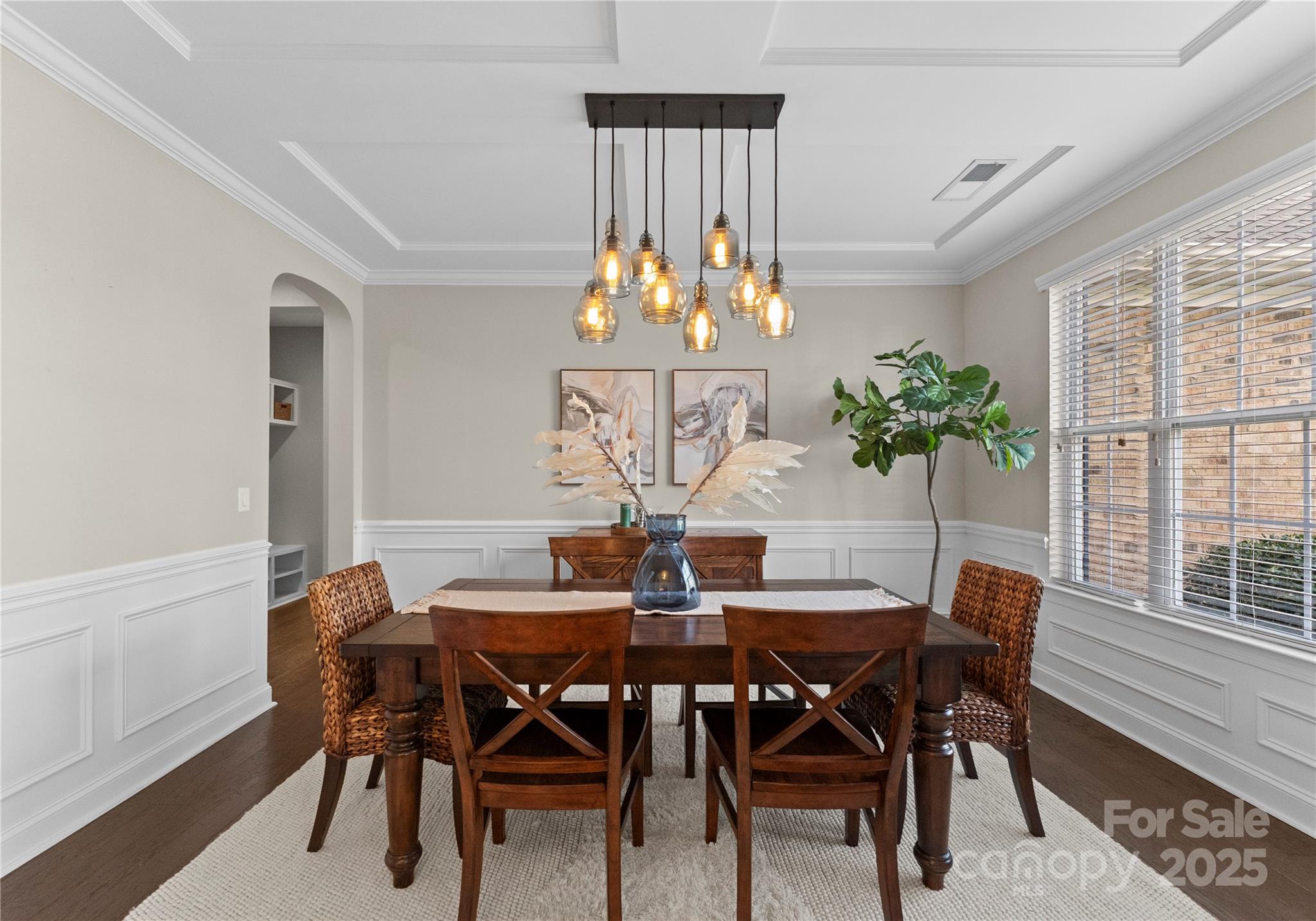 1406 Smoketree Court