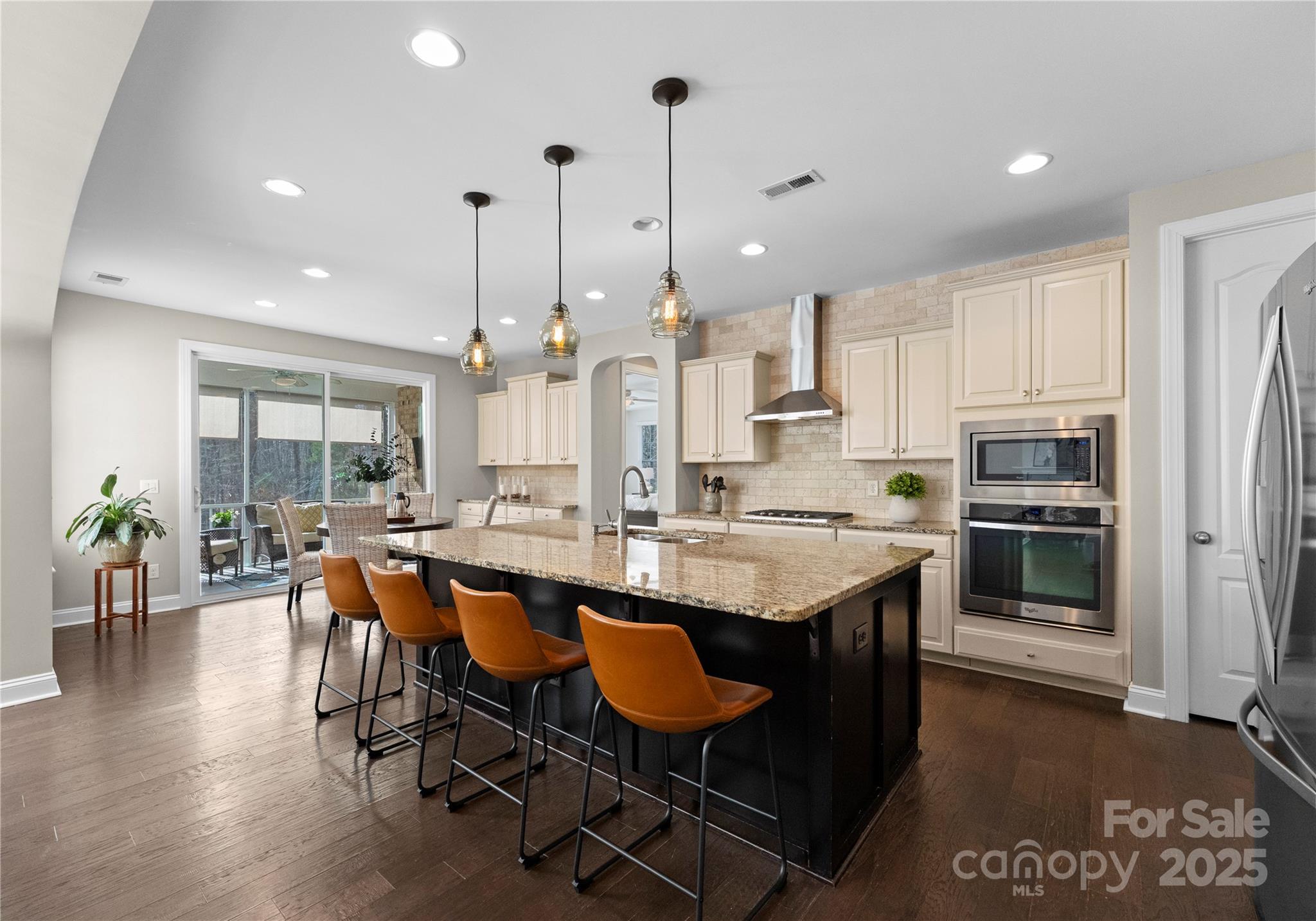 1406 Smoketree Court