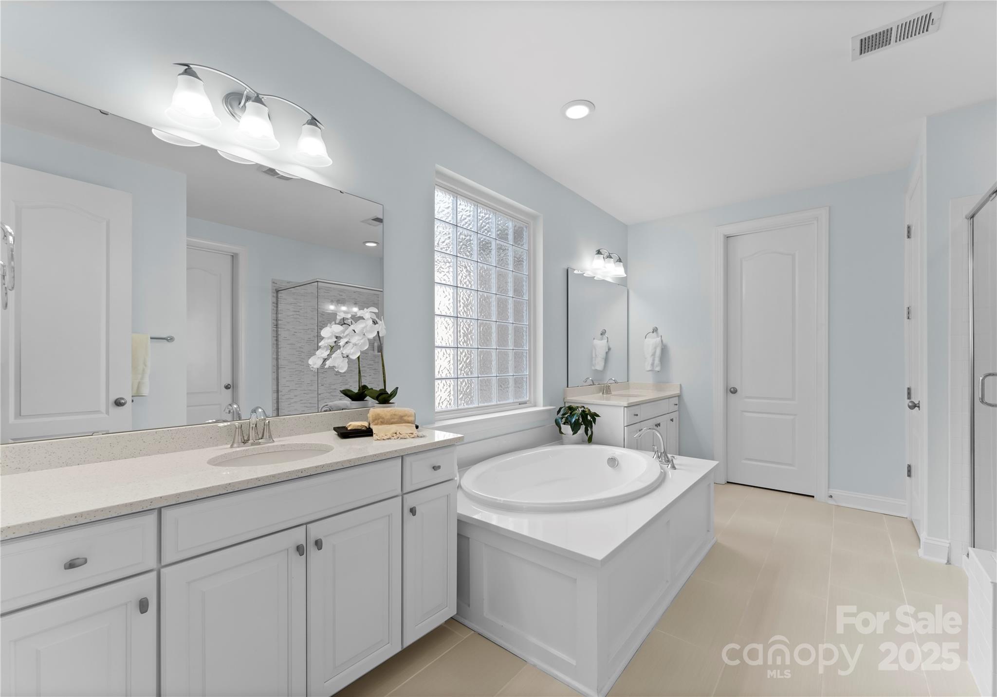 1406 Smoketree Court