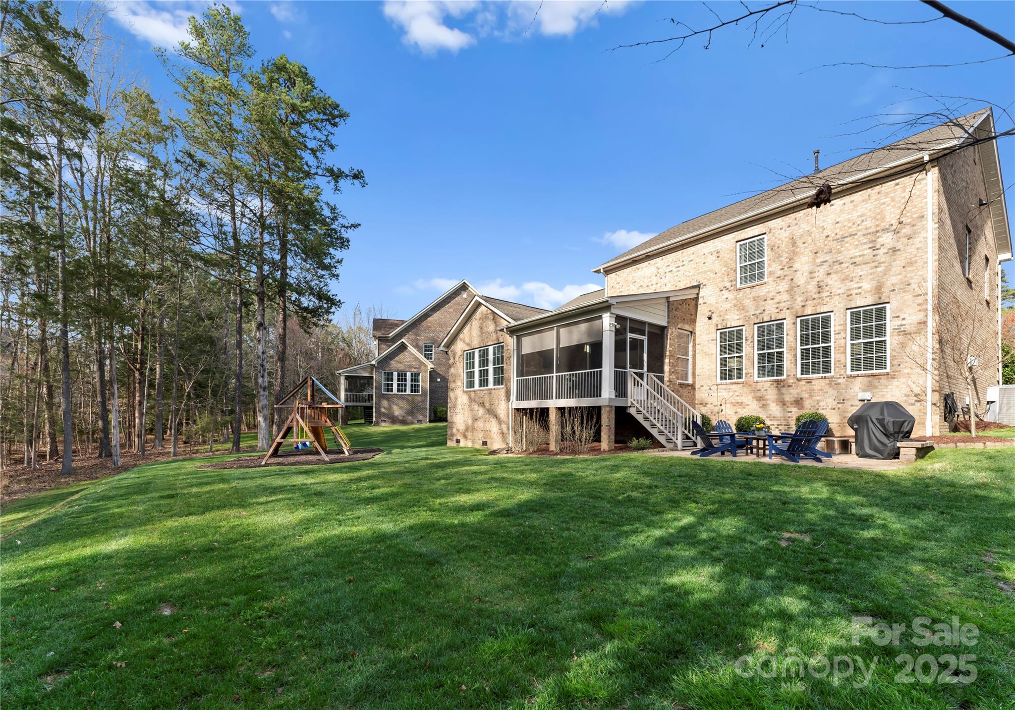 1406 Smoketree Court