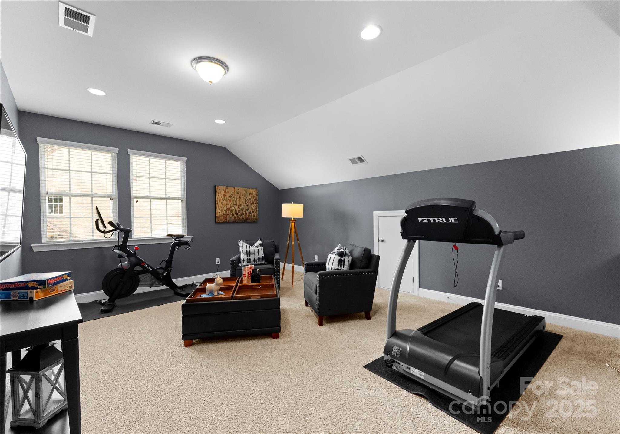 1406 Smoketree Court