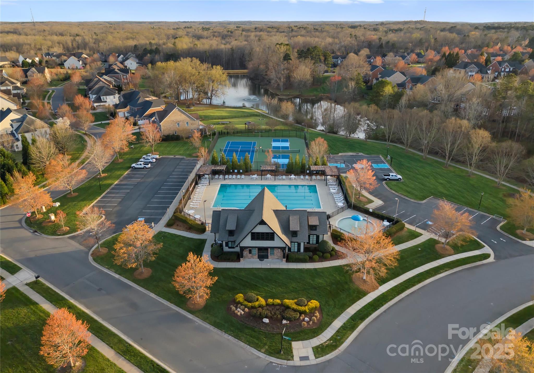 1406 Smoketree Court