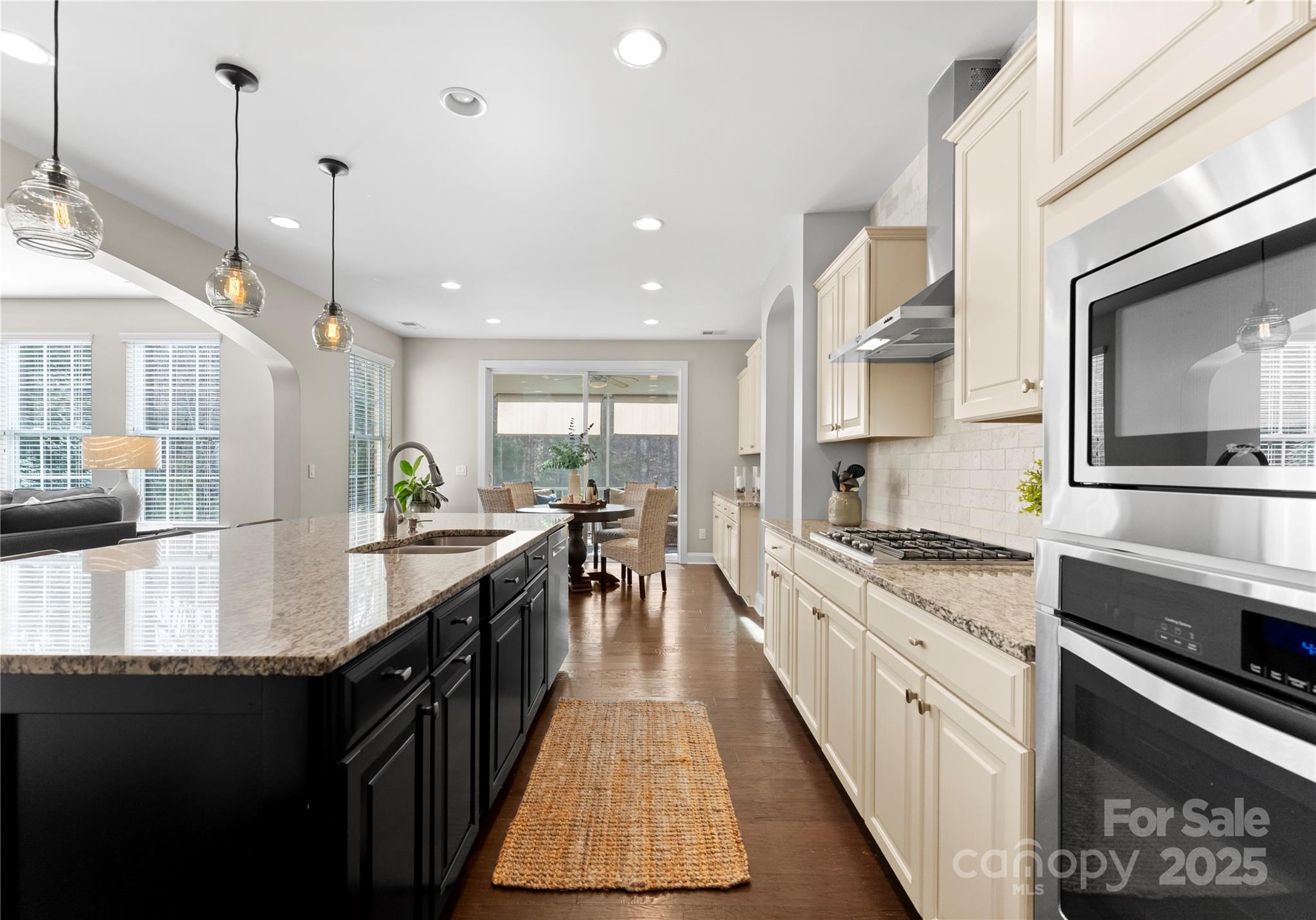 1406 Smoketree Court