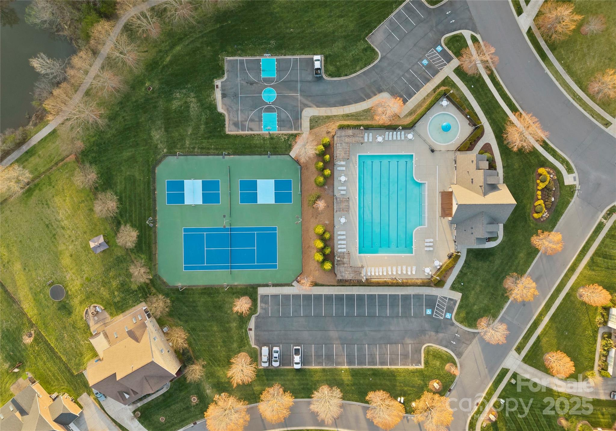 1406 Smoketree Court