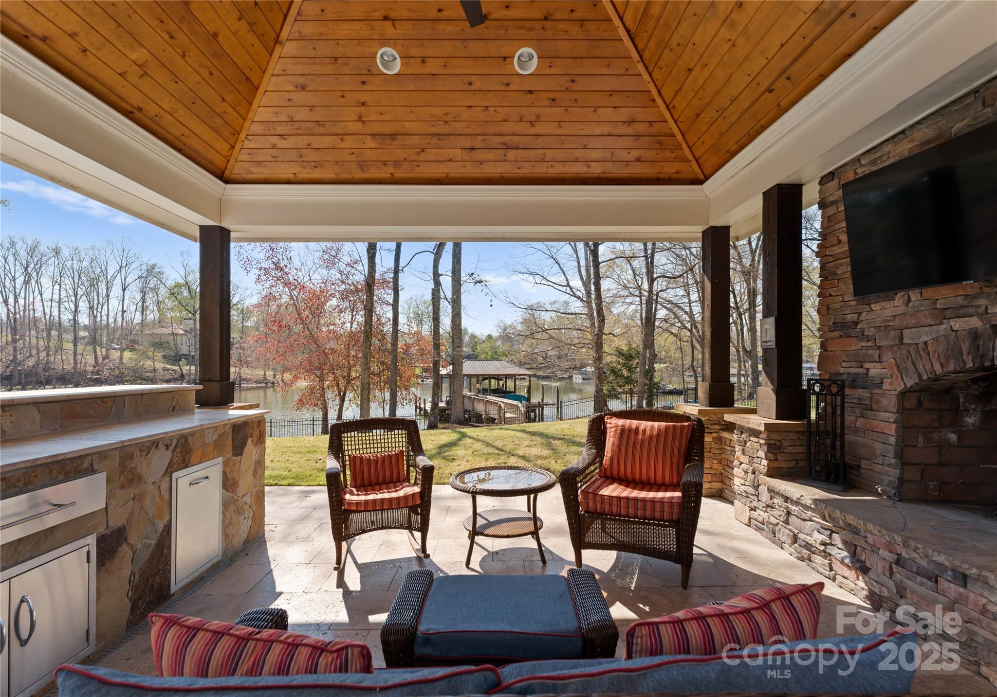 15808 Lake Ridge Road
