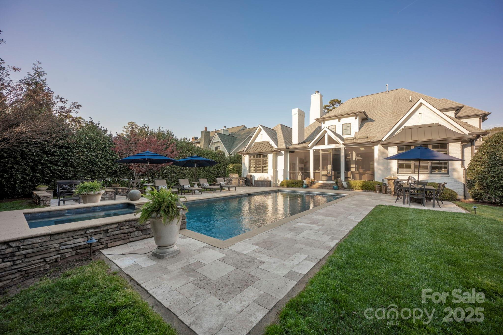 804 Huntington Park Drive