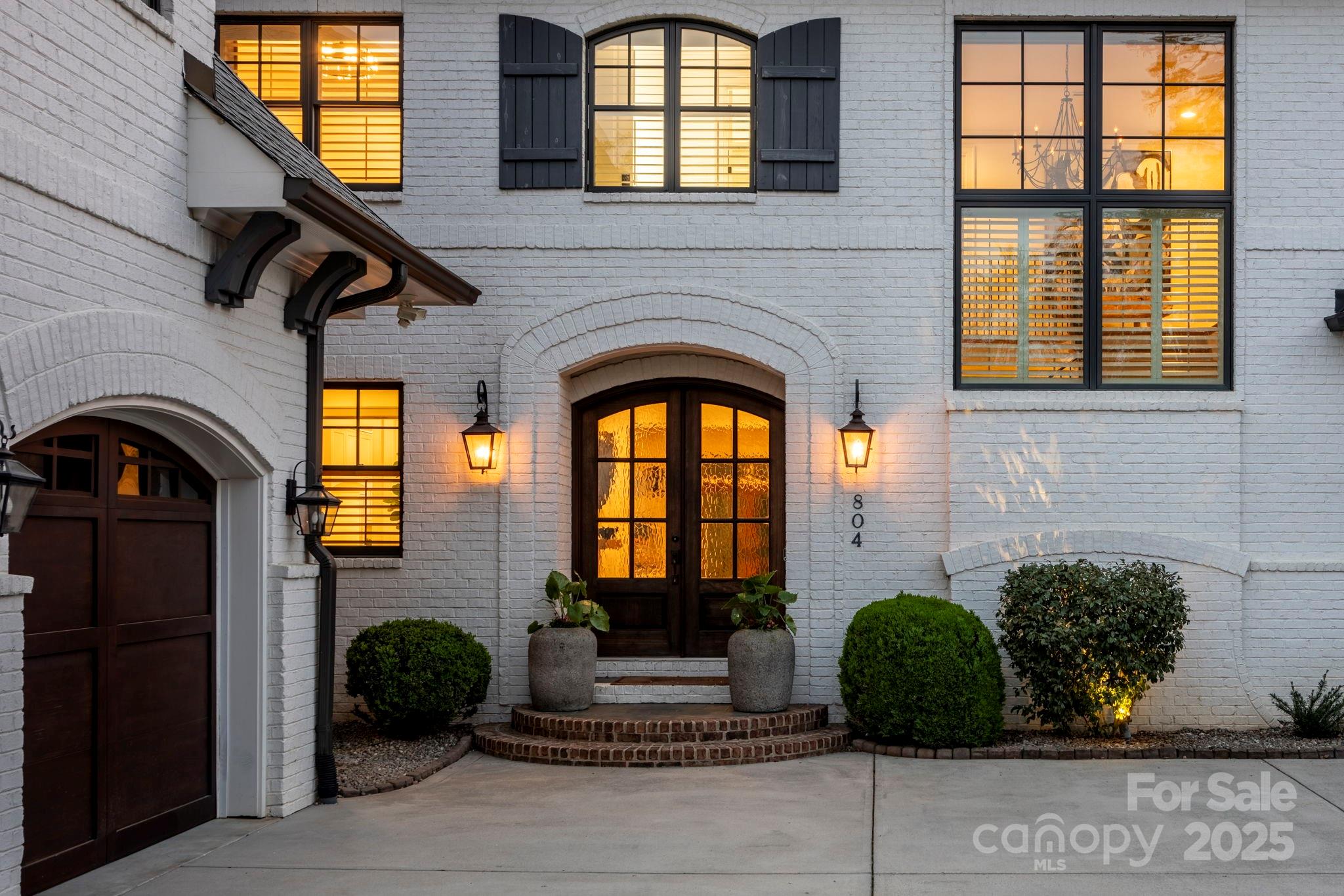 804 Huntington Park Drive