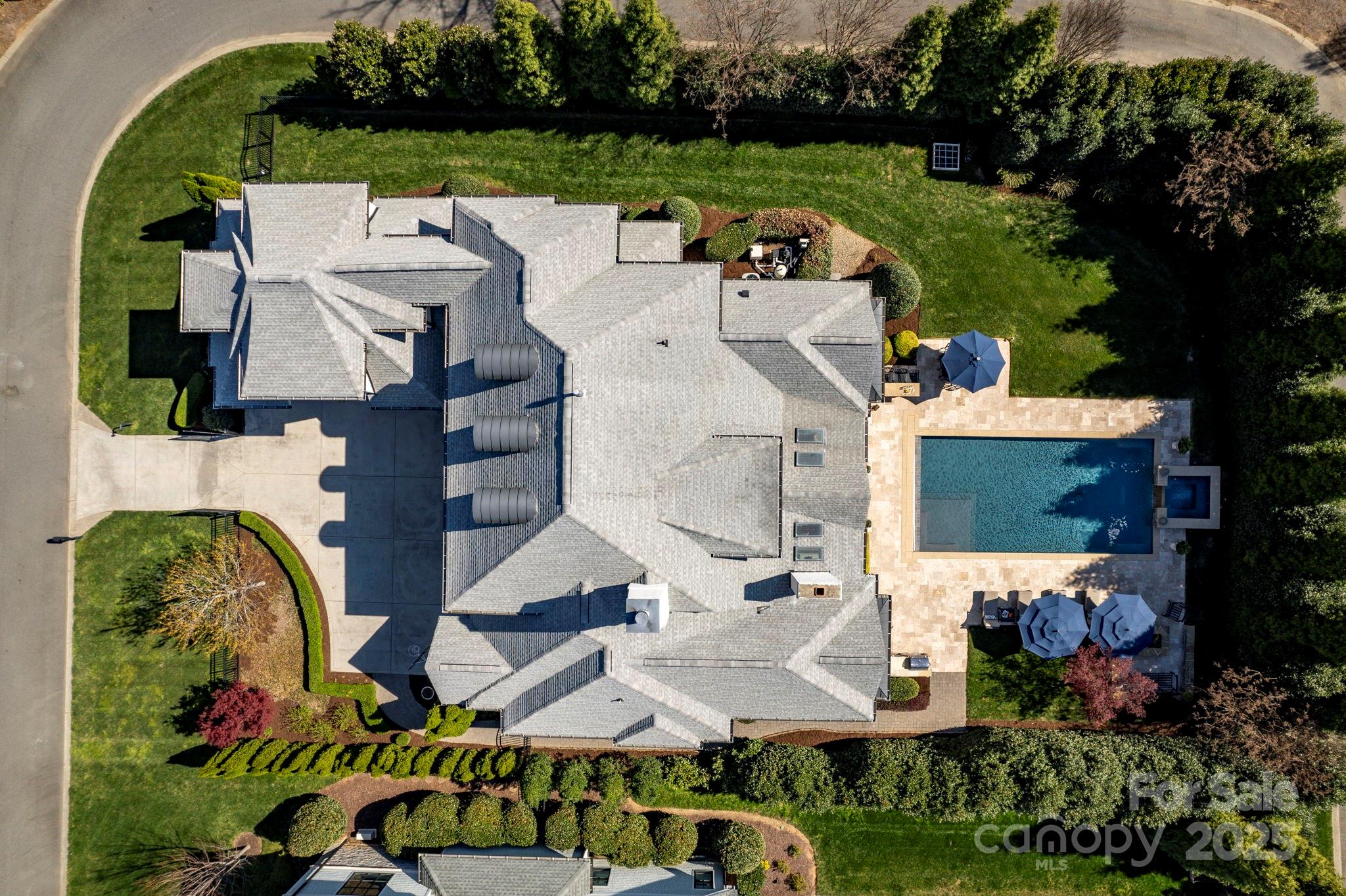 804 Huntington Park Drive