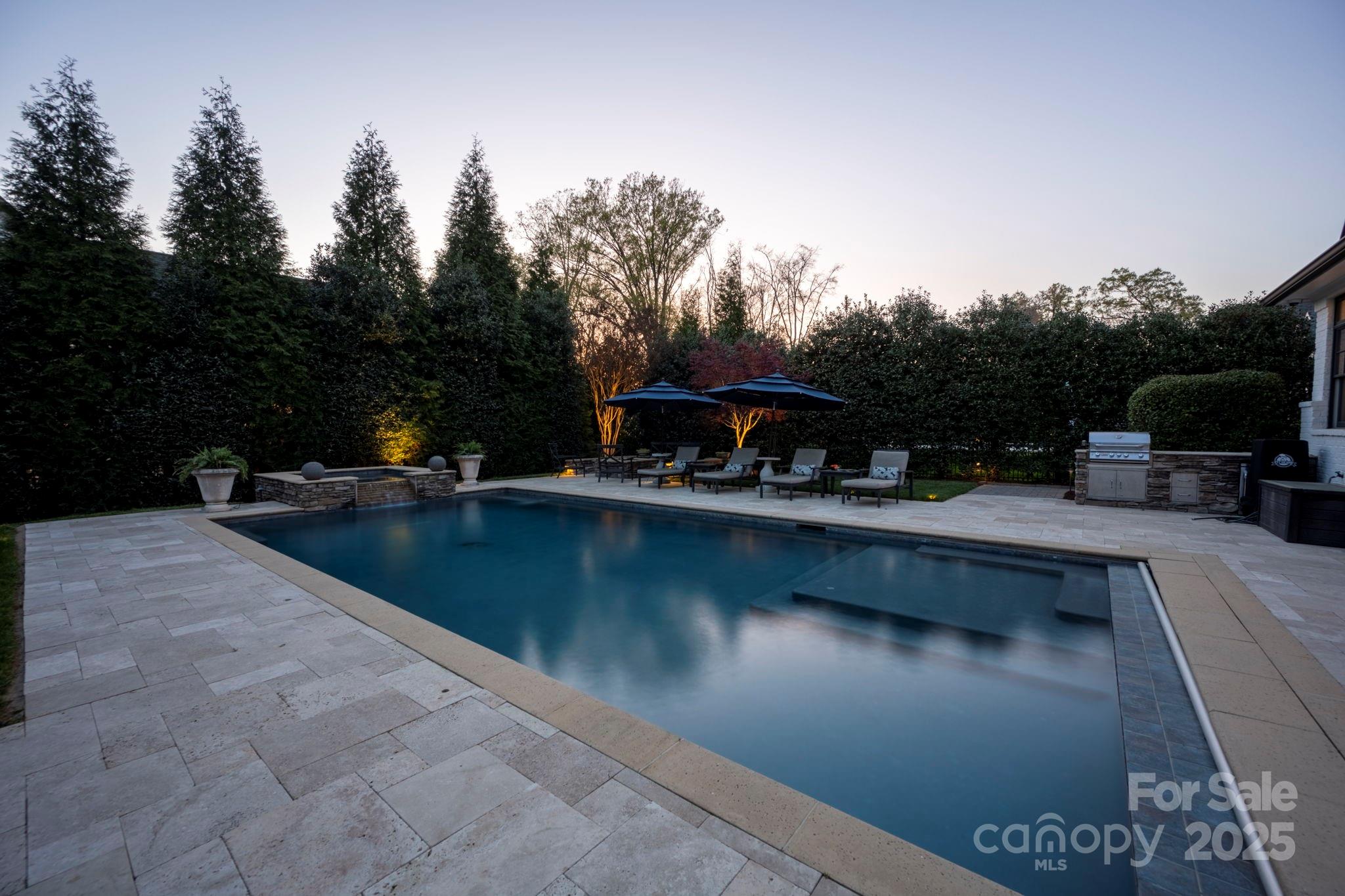 804 Huntington Park Drive