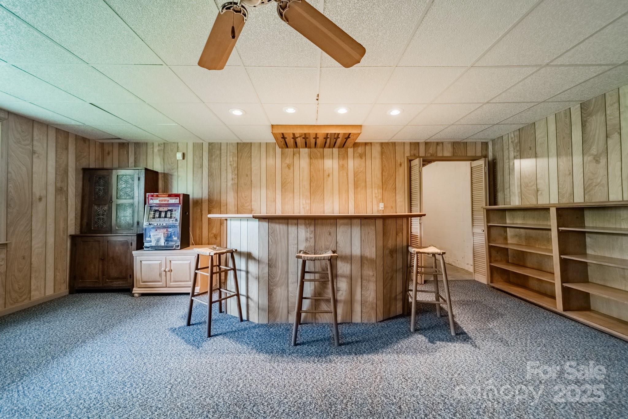 807 and 809 Sparrow Springs Road