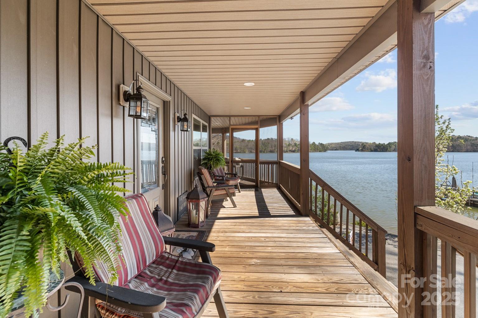 466 Shoreline Road