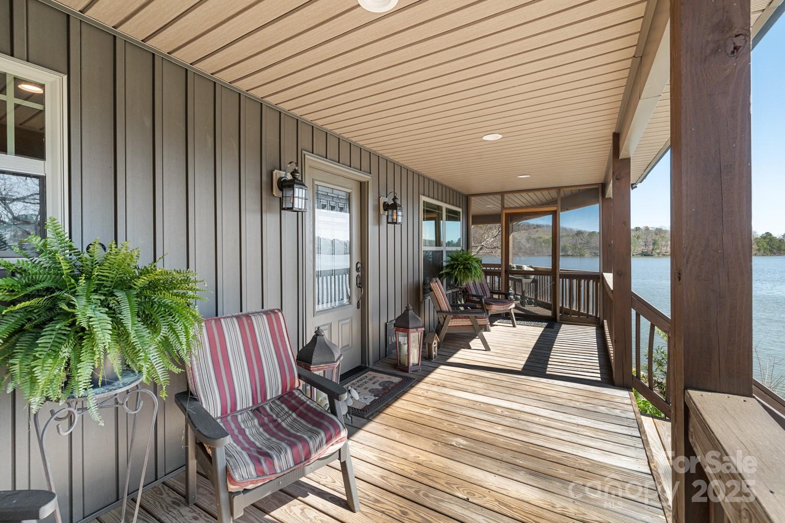466 Shoreline Road