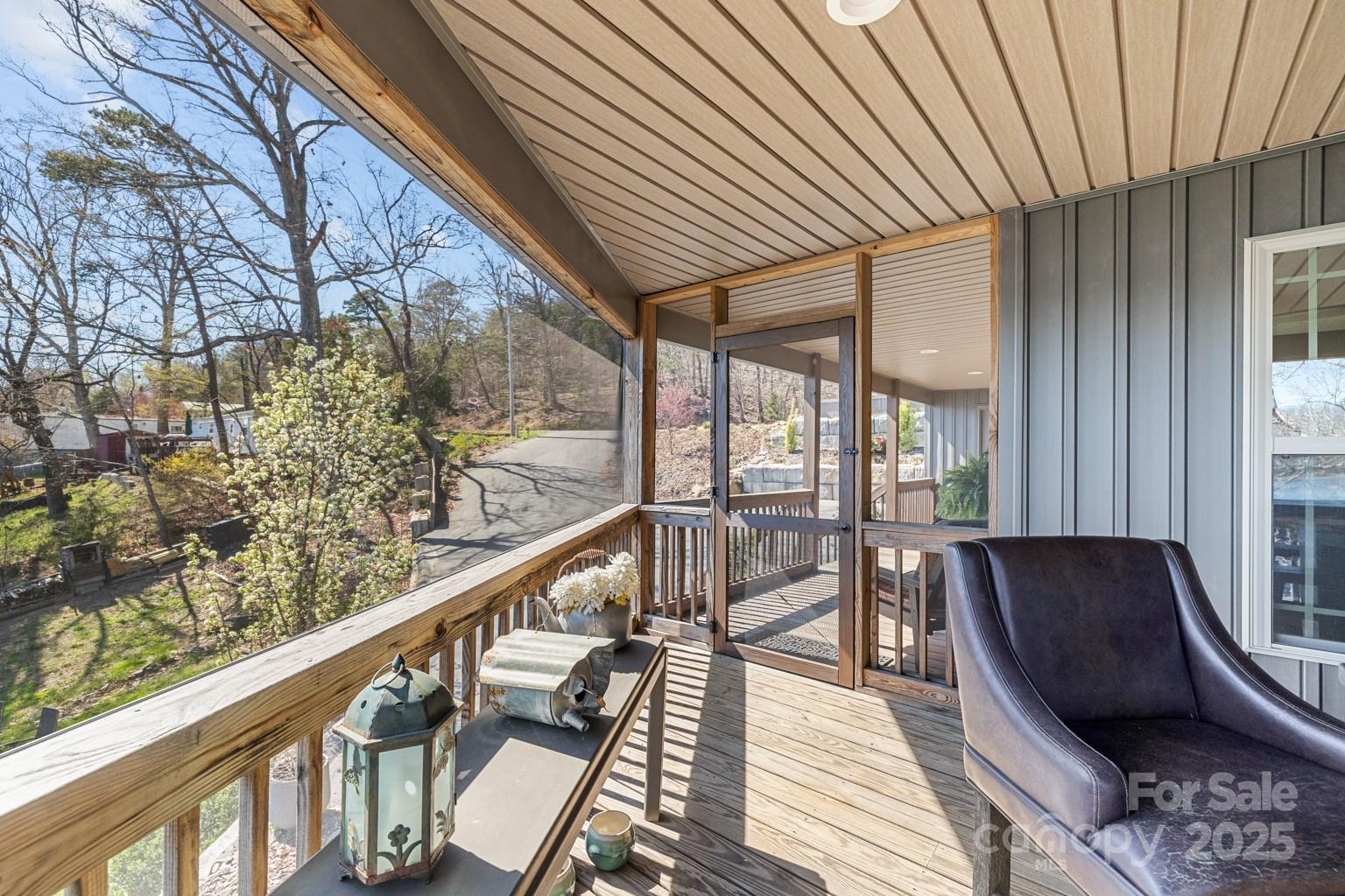 466 Shoreline Road