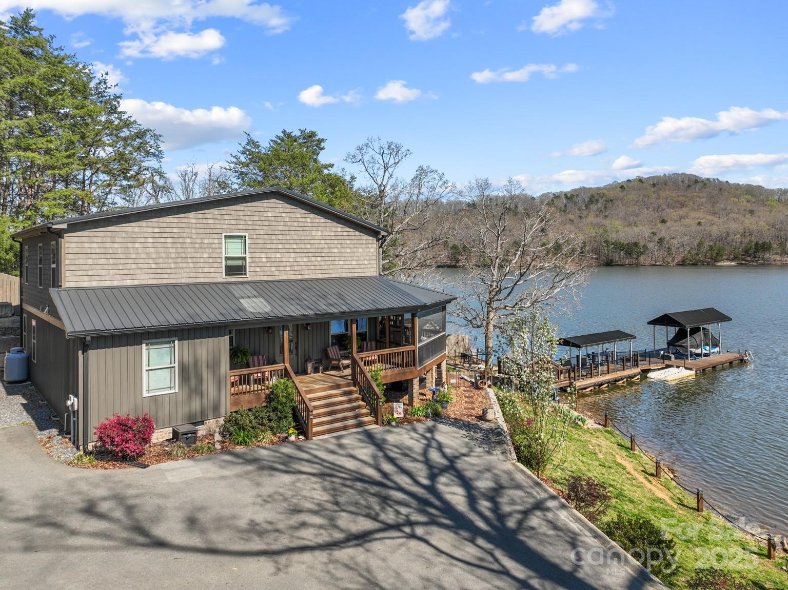 466 Shoreline Road