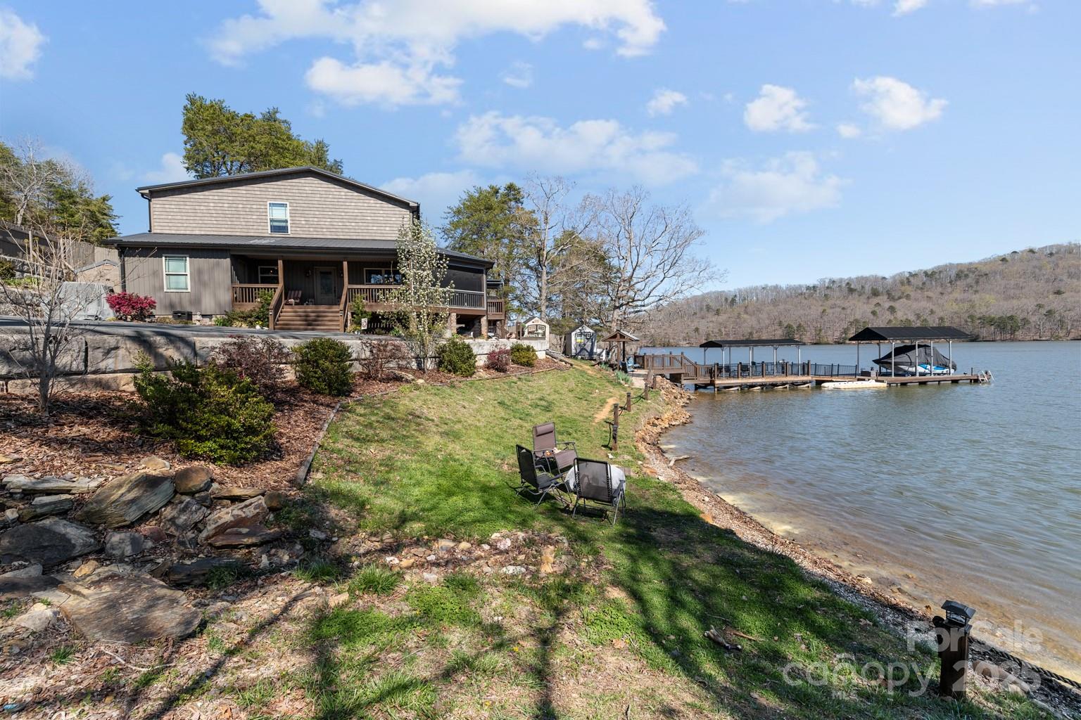466 Shoreline Road