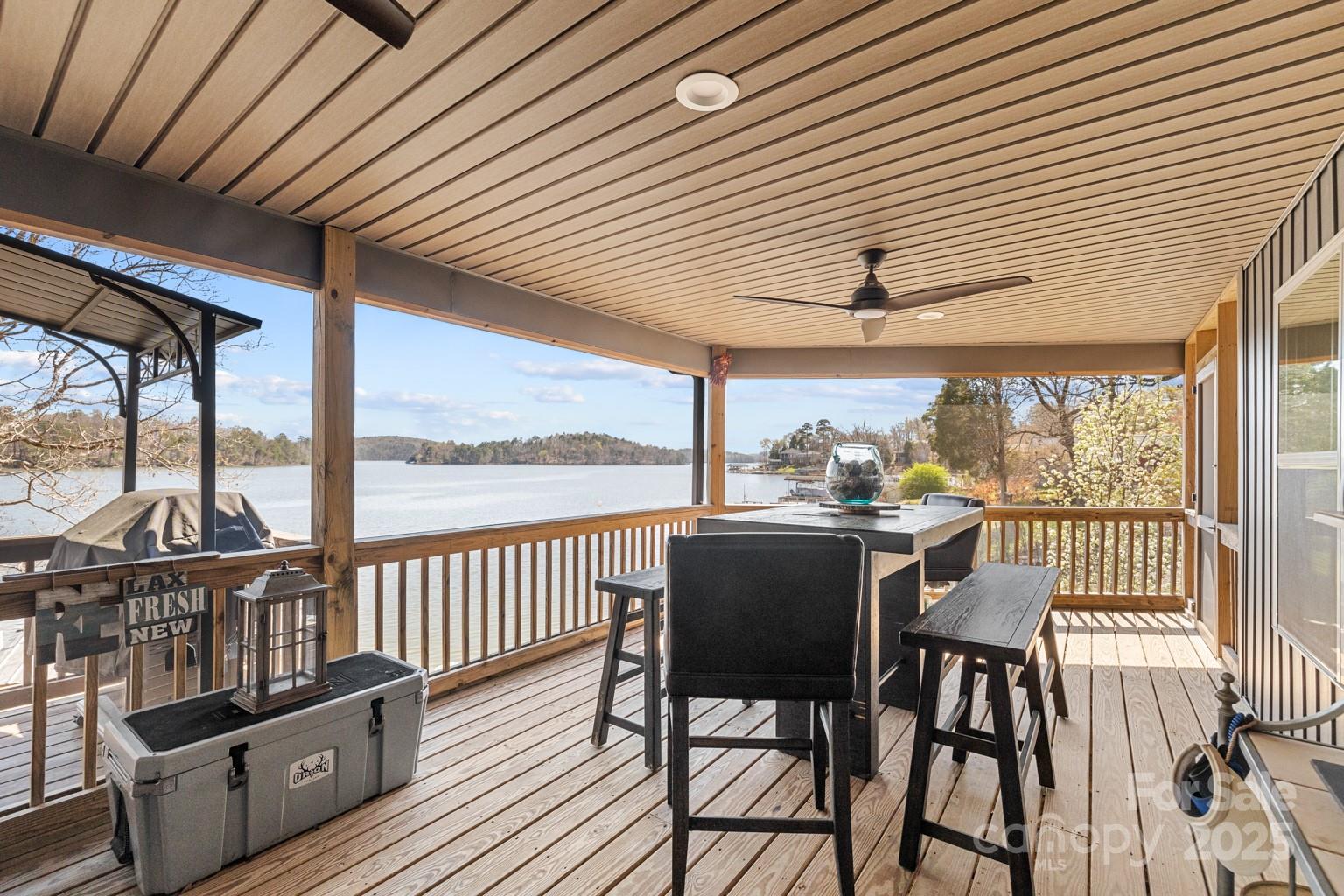466 Shoreline Road