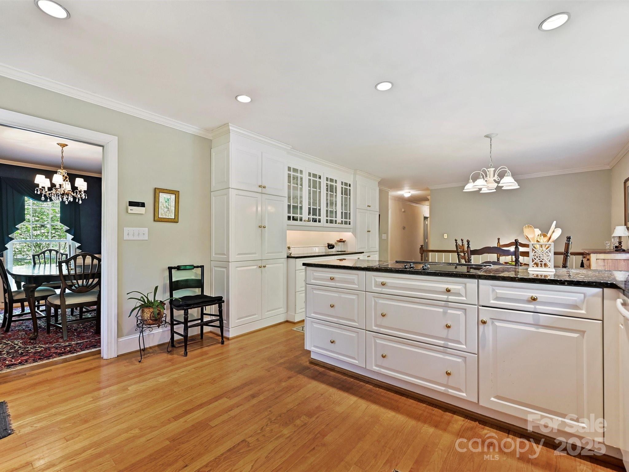 6420 Saint John Lane