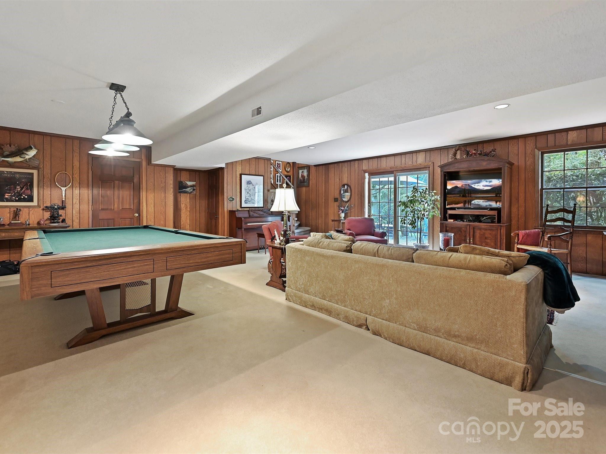 6420 Saint John Lane
