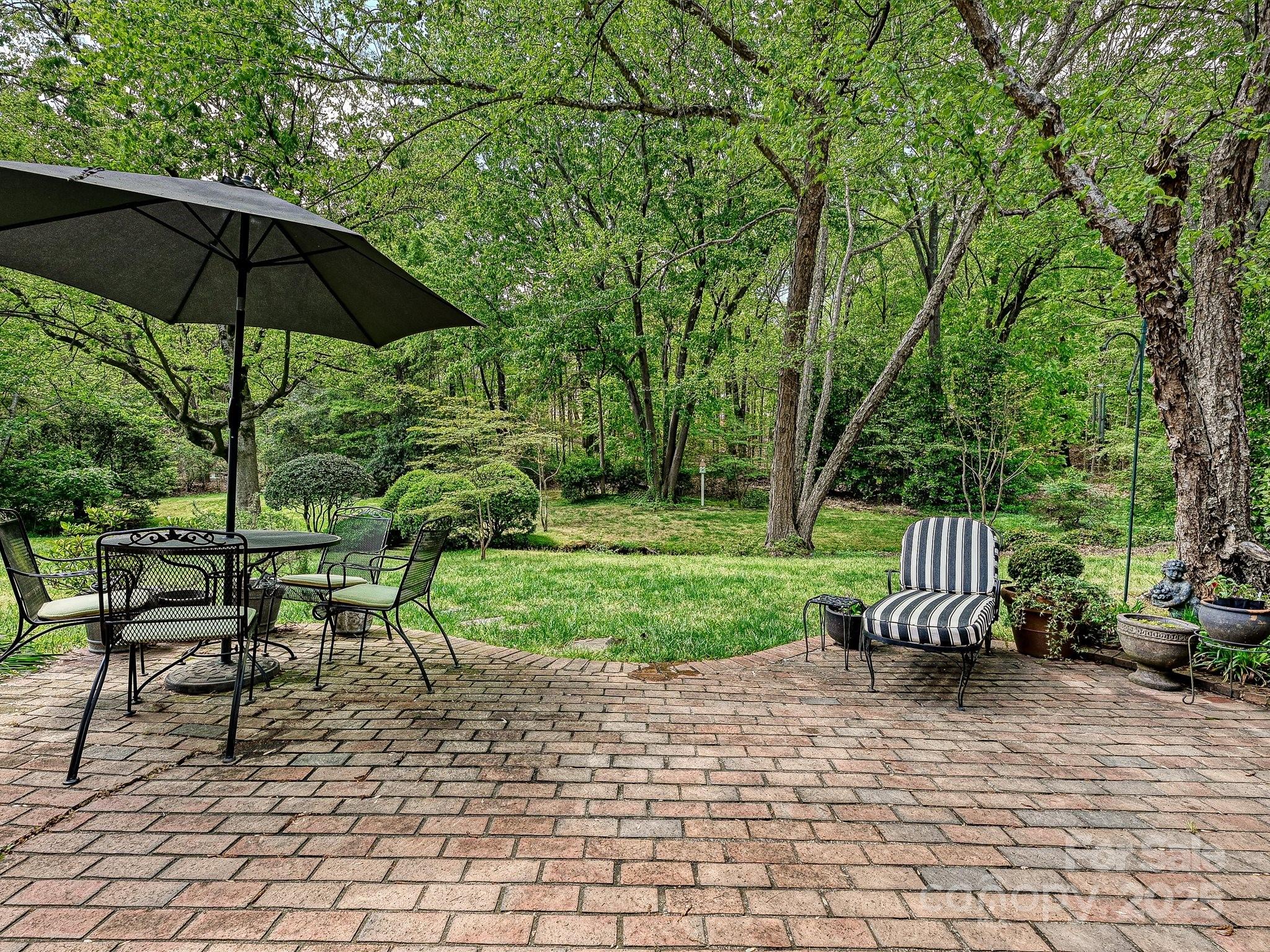 6420 Saint John Lane