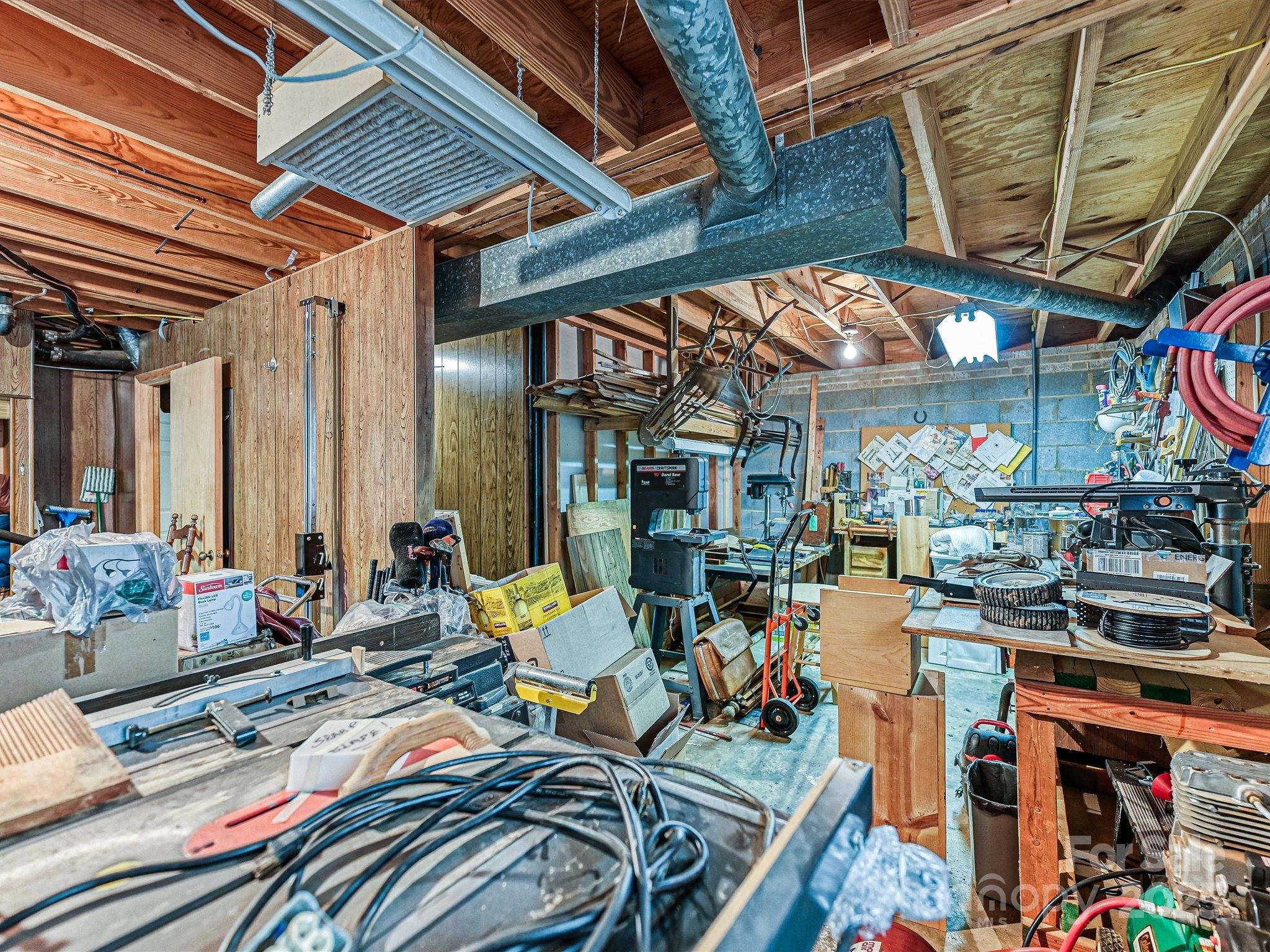 6420 Saint John Lane