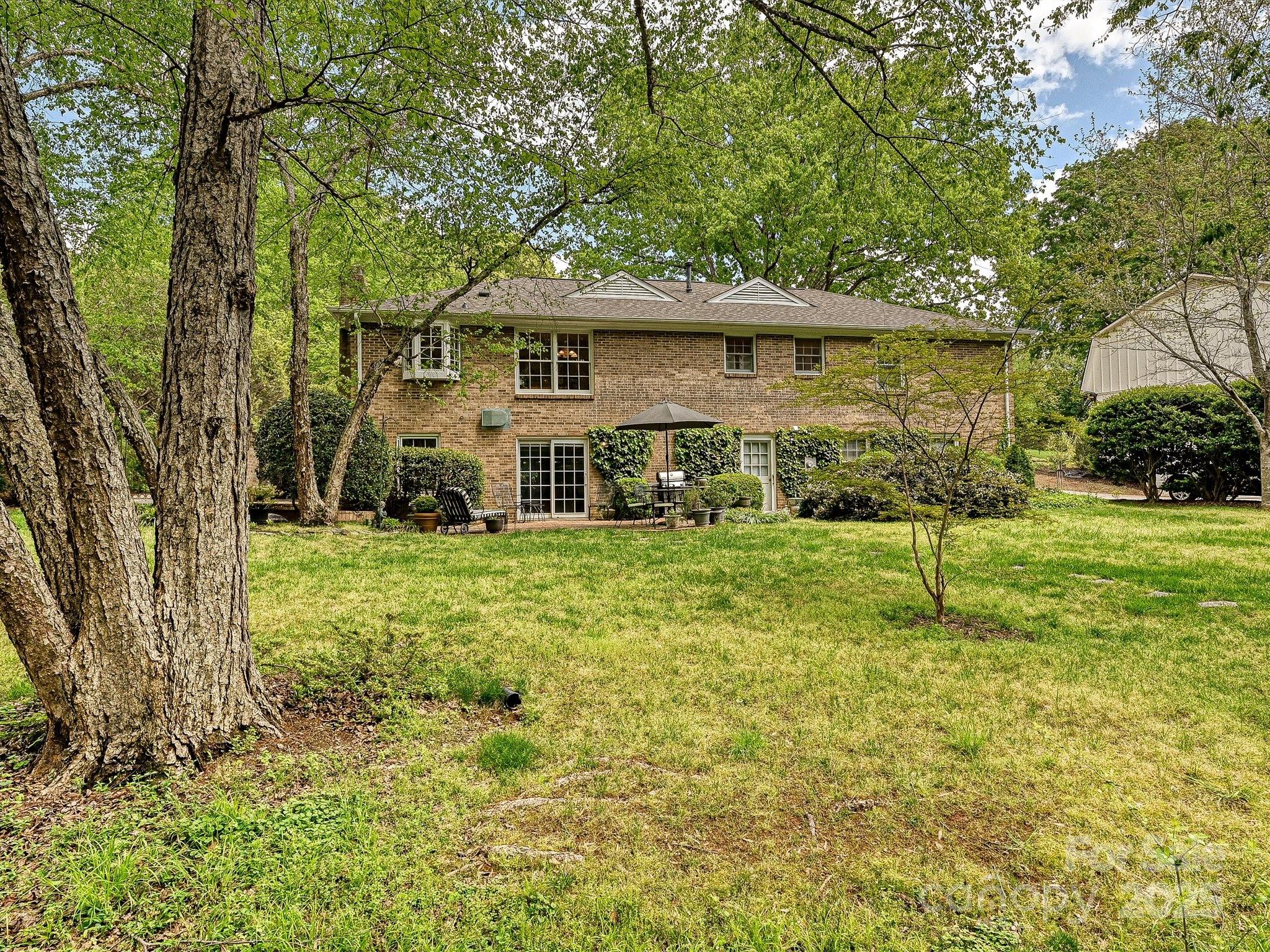 6420 Saint John Lane