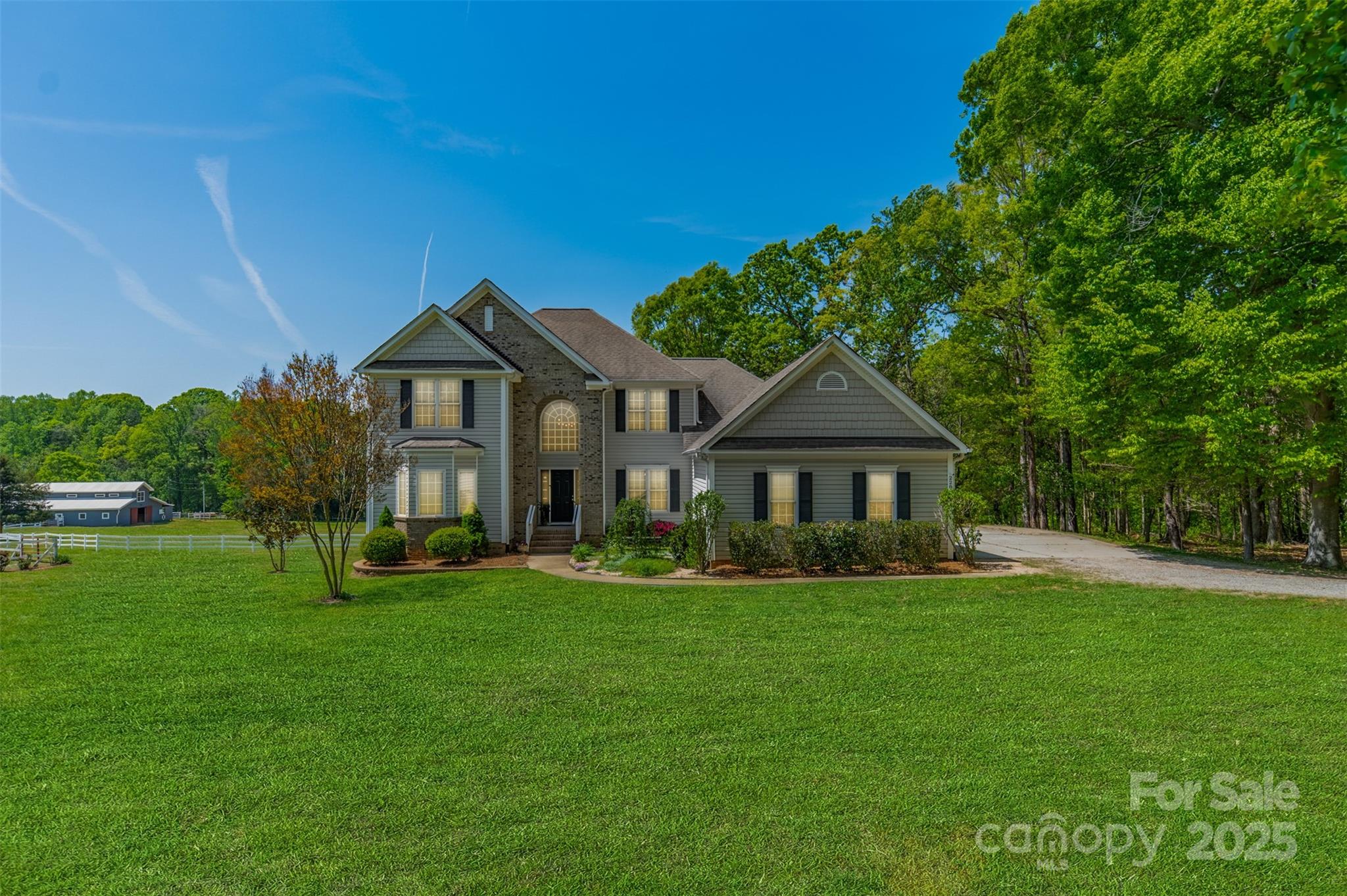 228 Red Dog Drive