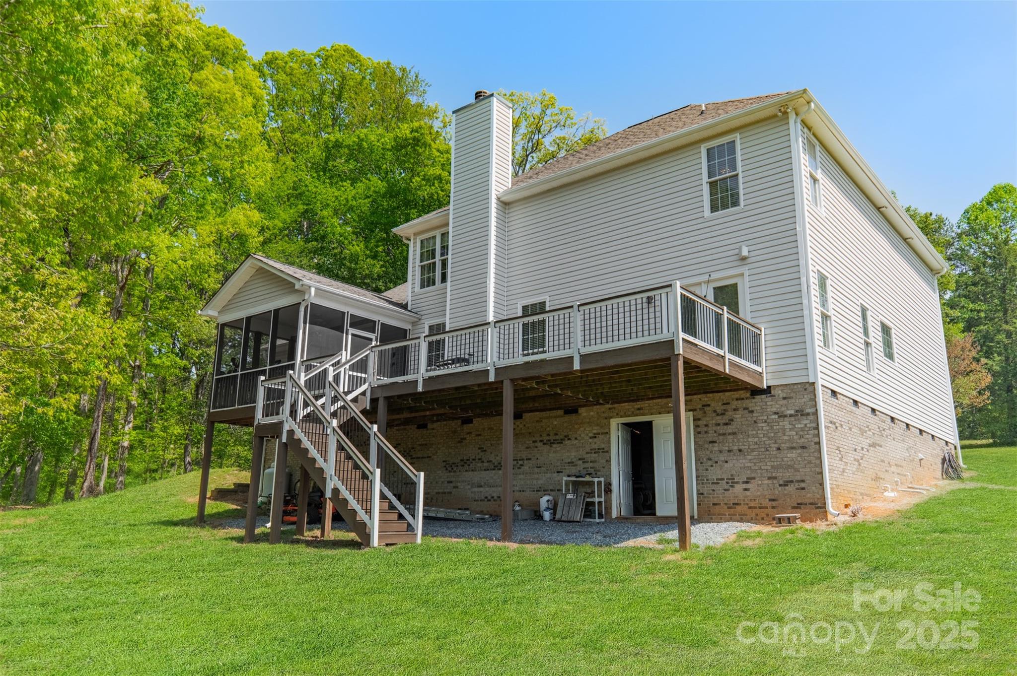 228 Red Dog Drive