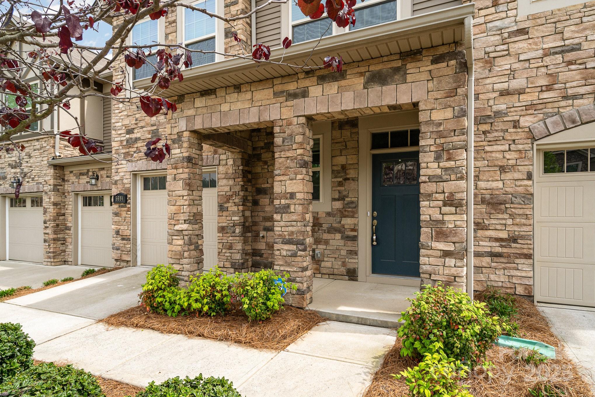 5684 Garrow Glen Road Unit: 96