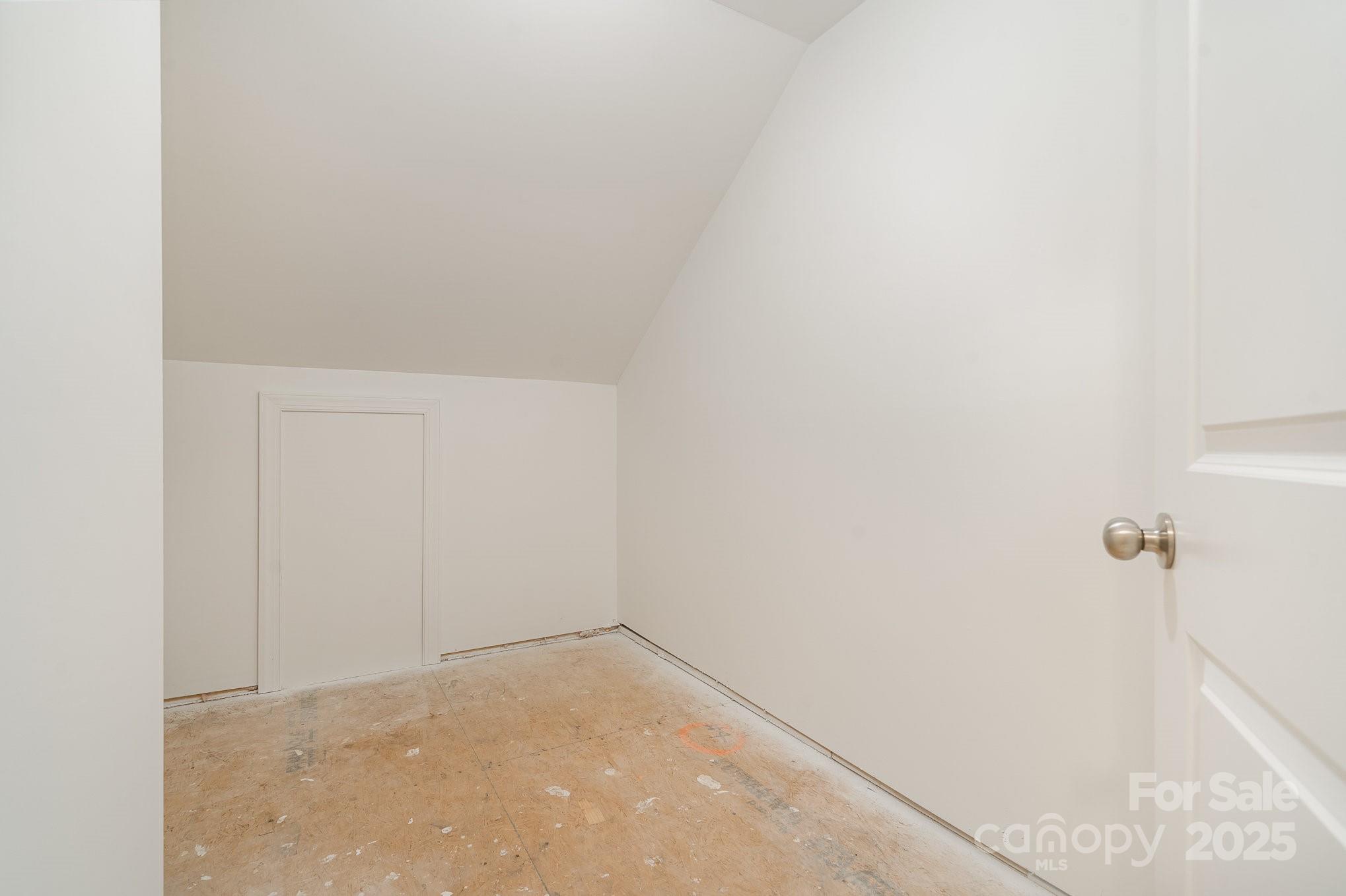 5684 Garrow Glen Road Unit: 96