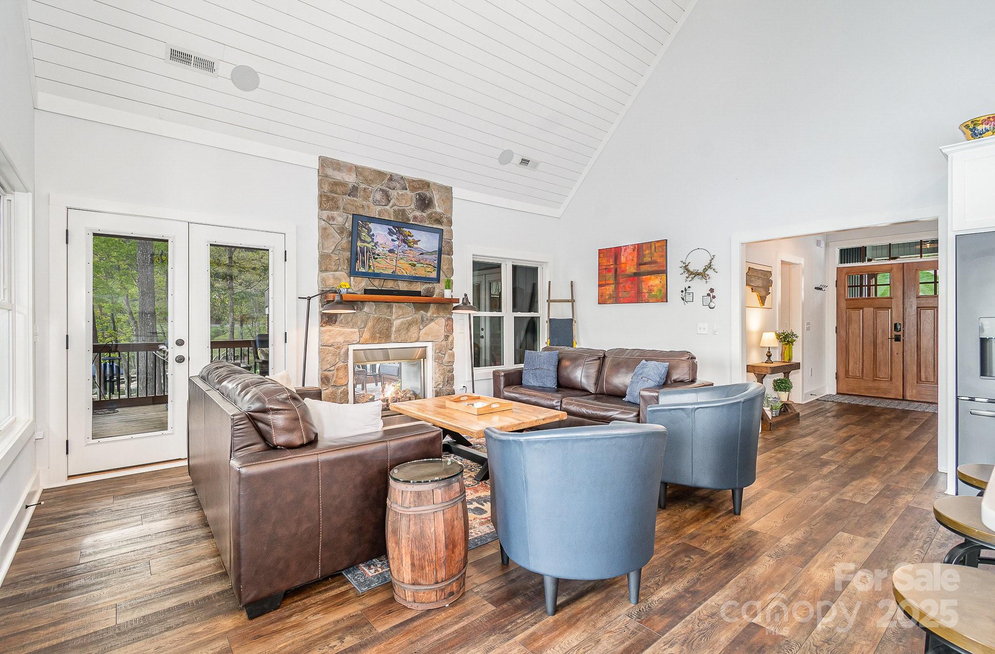 602 Shoreline Road Unit: 144