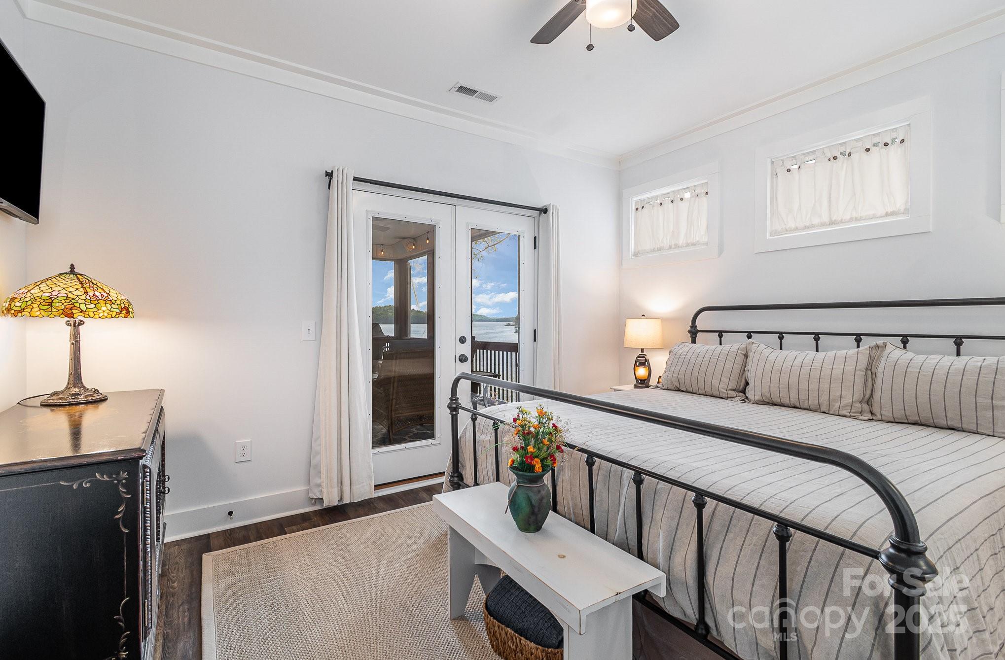 602 Shoreline Road Unit: 144