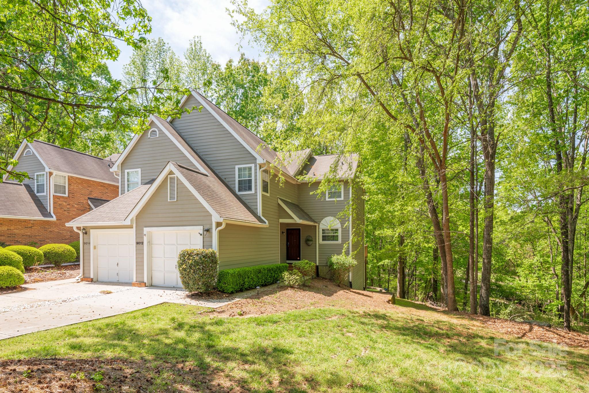 9012 Saint Thomas Lane