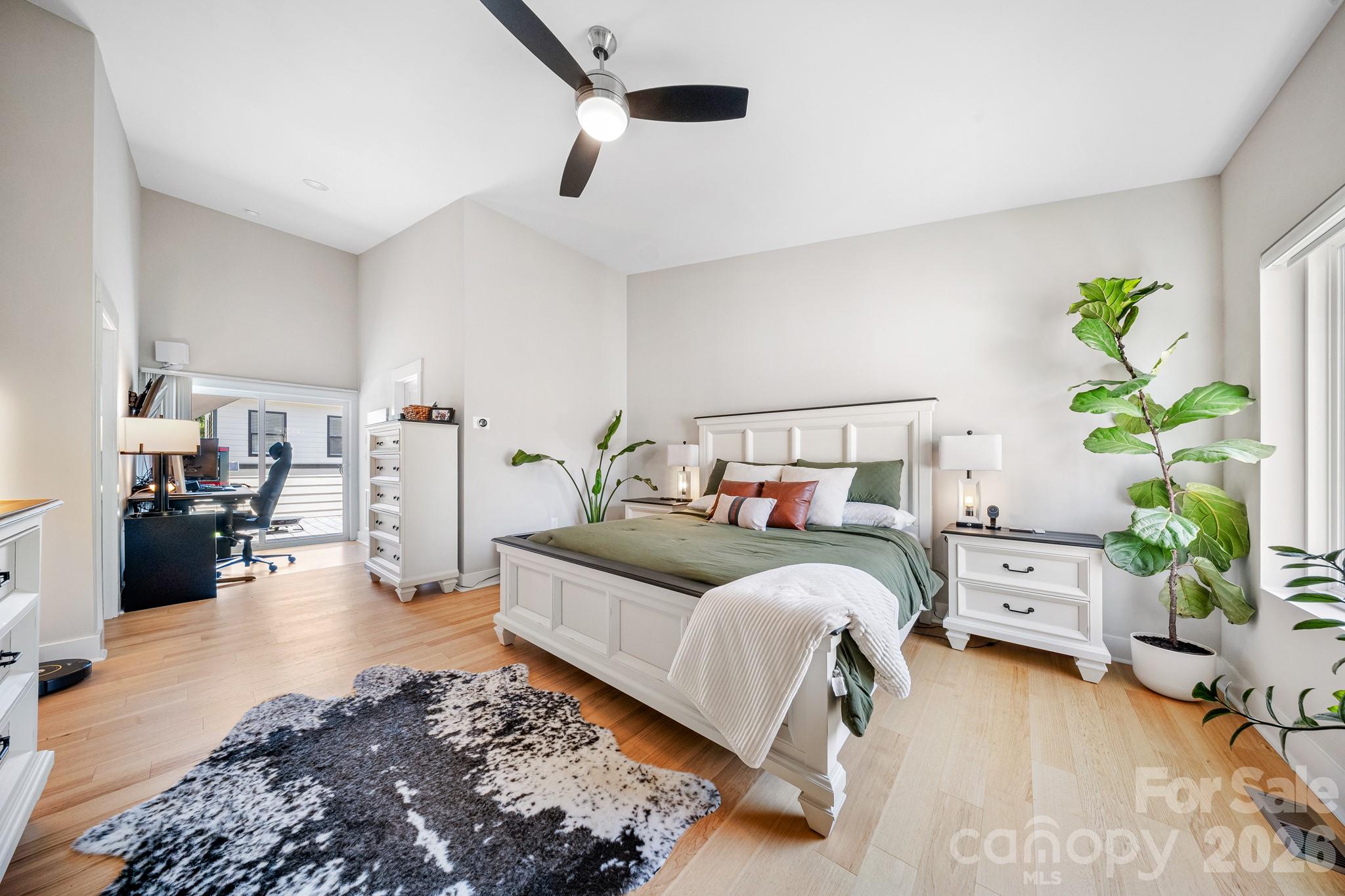 1115 Greenleaf Avenue Unit: B